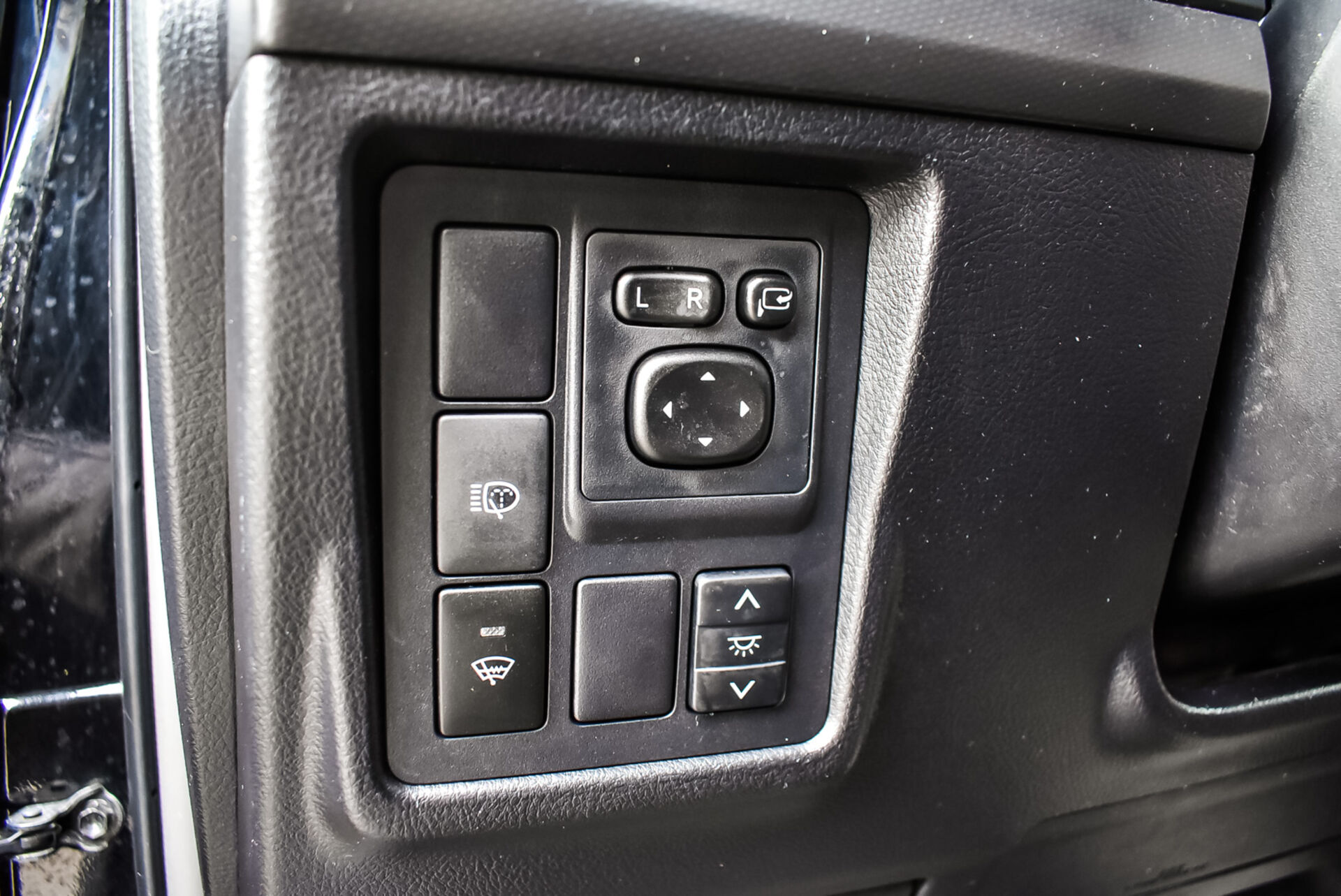 Toyota Land Cruiser Prado, 150 Series 4.0 AT (282 л.с.) 4WD 2013