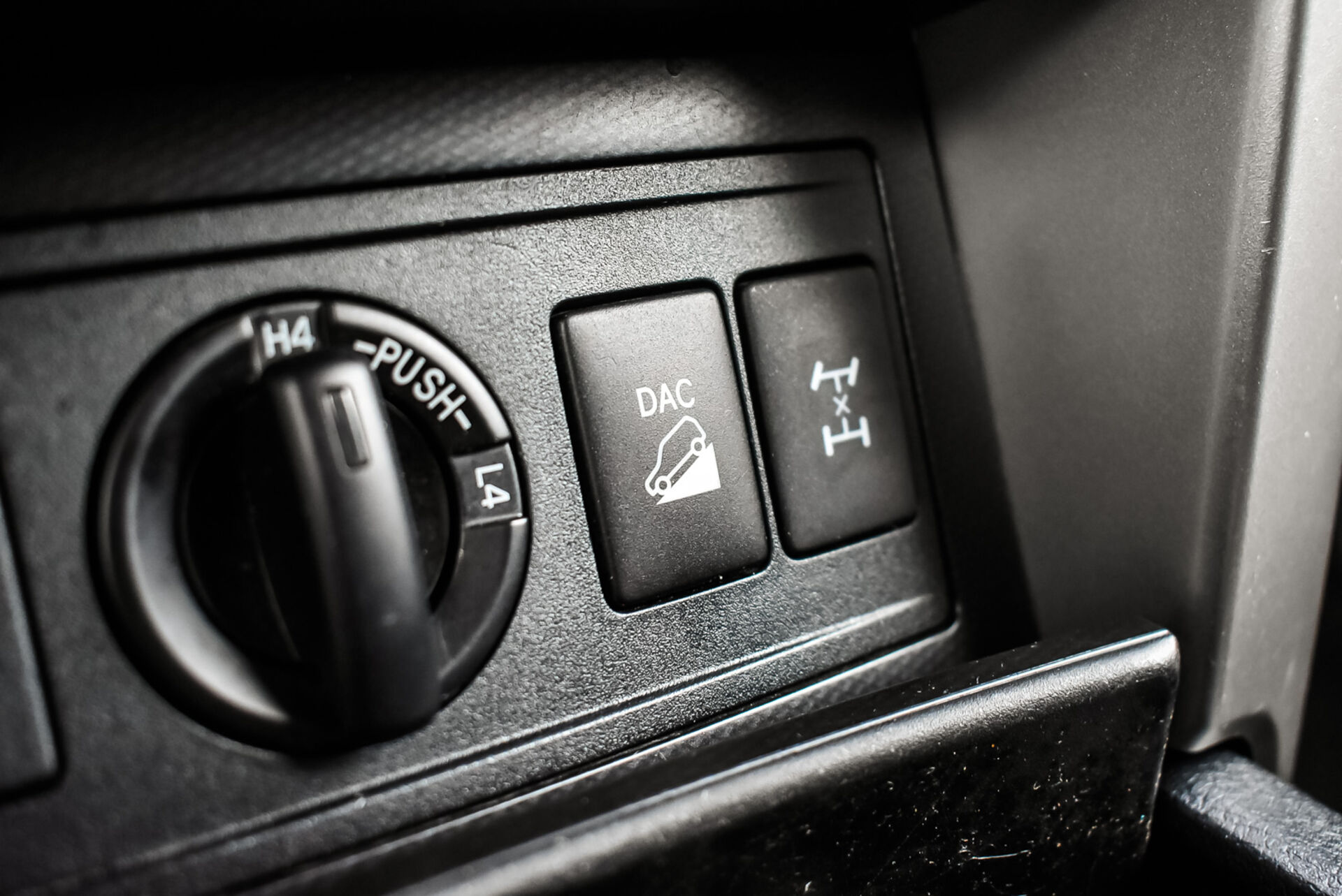 Toyota Land Cruiser Prado, 150 Series 4.0 AT (282 л.с.) 4WD 2013