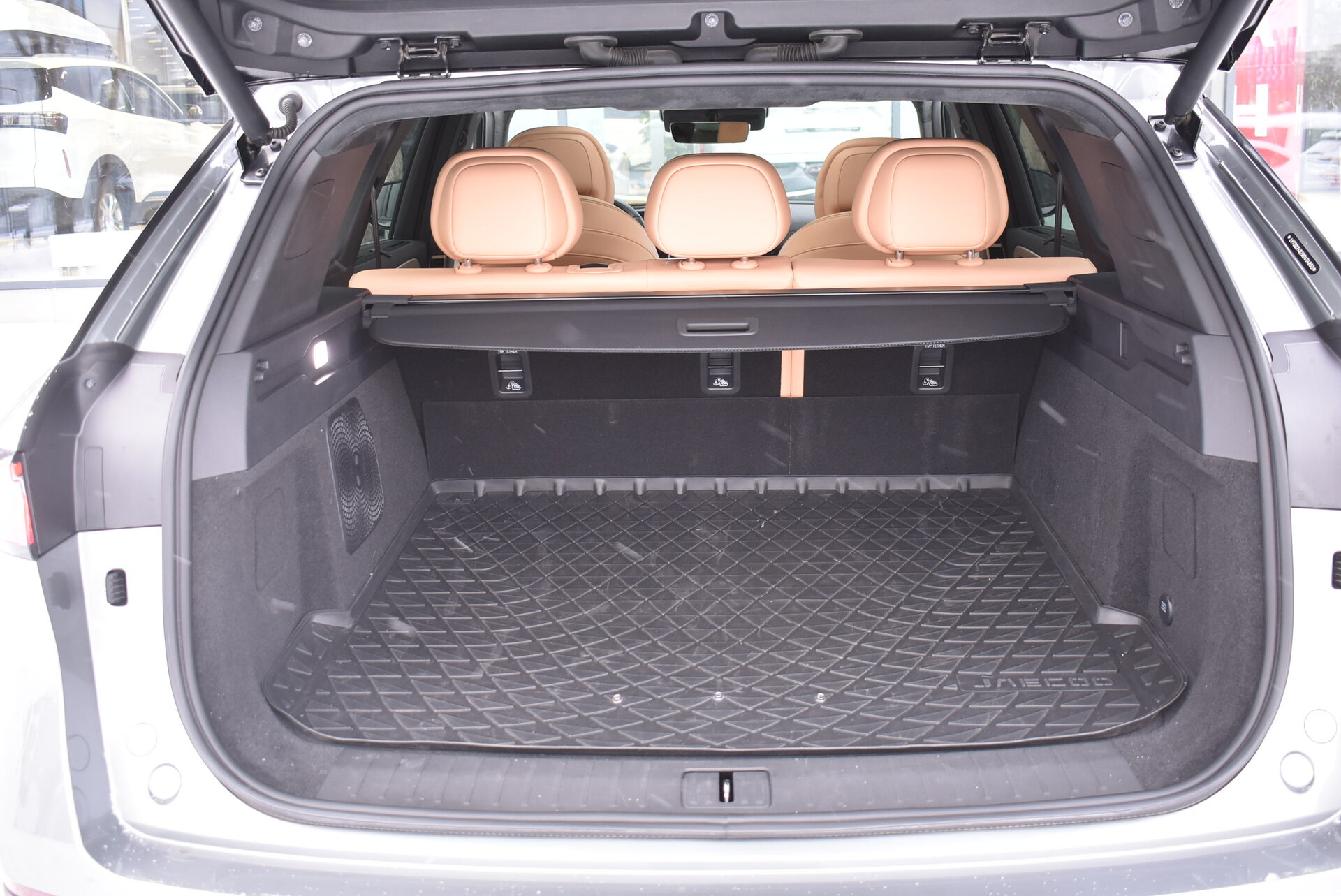 Jaecoo J8, I 2.0 AMT (249 л.с.) 4WD 2024