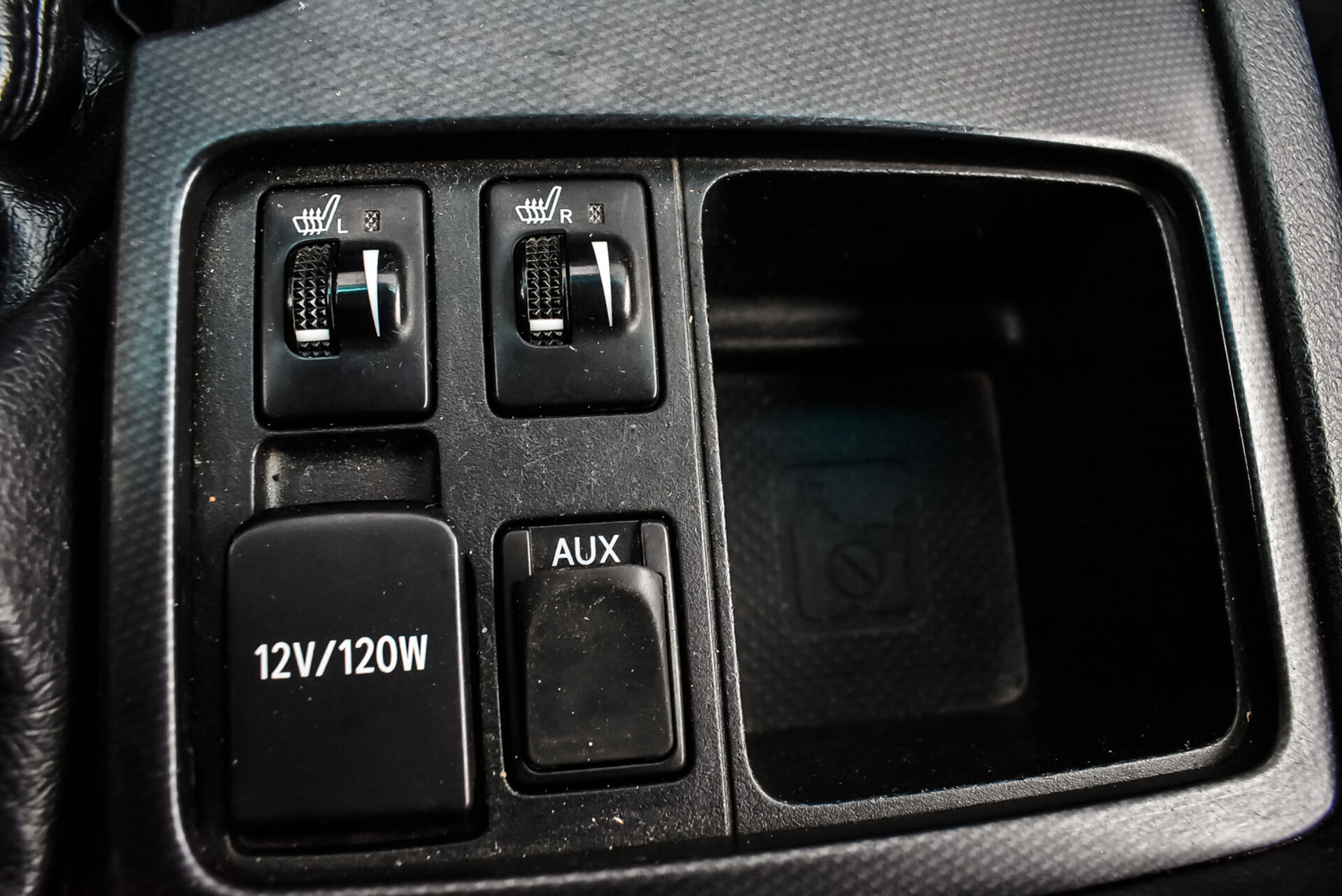 Toyota Land Cruiser Prado, 150 Series 3.0d AT (173 л.с.) 4WD 2012