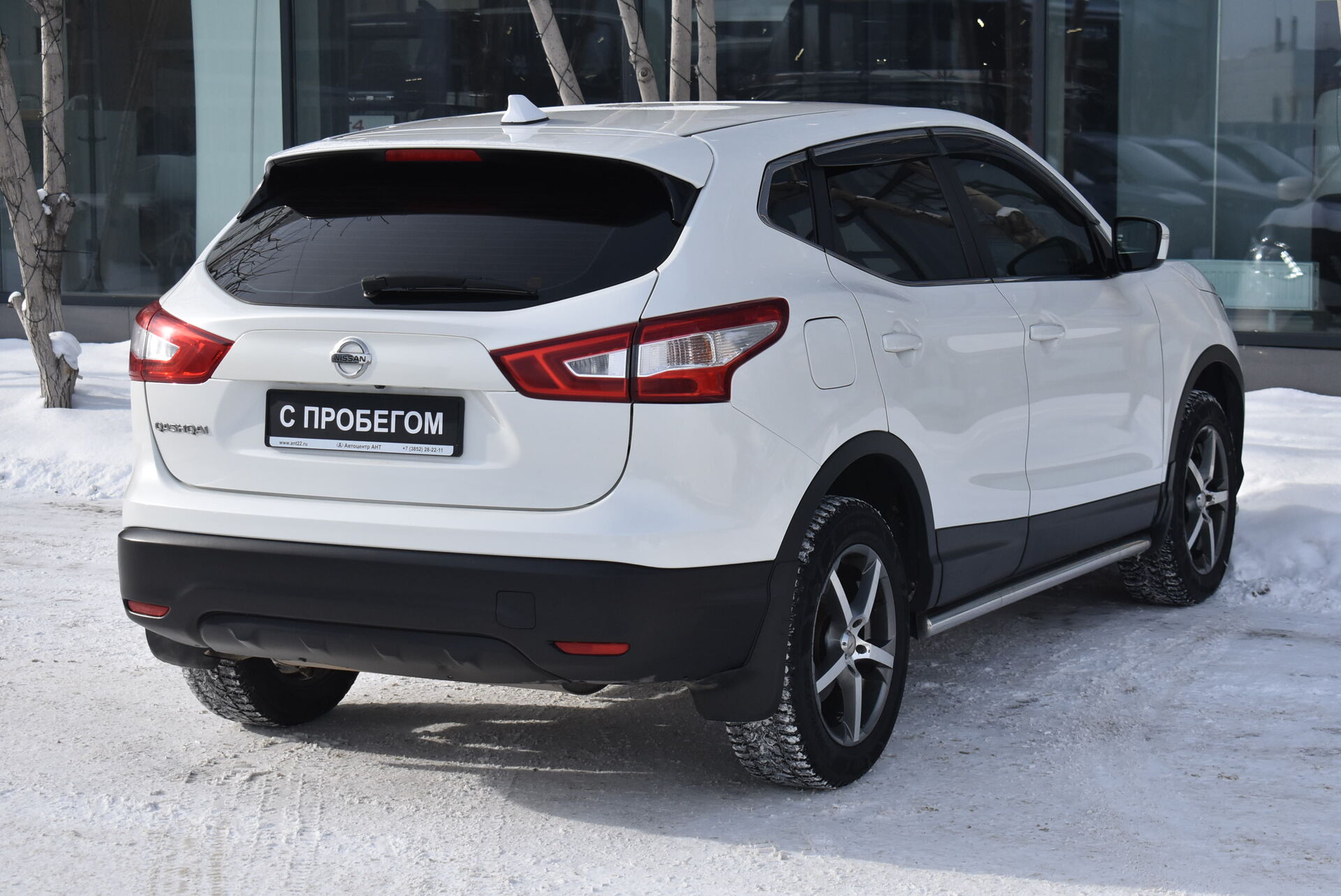 Nissan Qashqai, II 2.0 CVT (144 л.с.) 4WD 2014