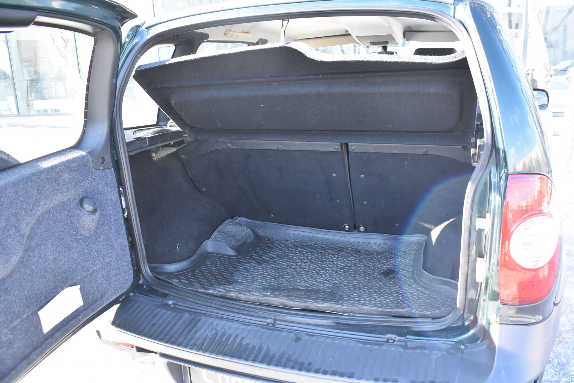 Chevrolet Niva, I Рестайлинг 1.7 MT (80 л.с.) 4WD 2015