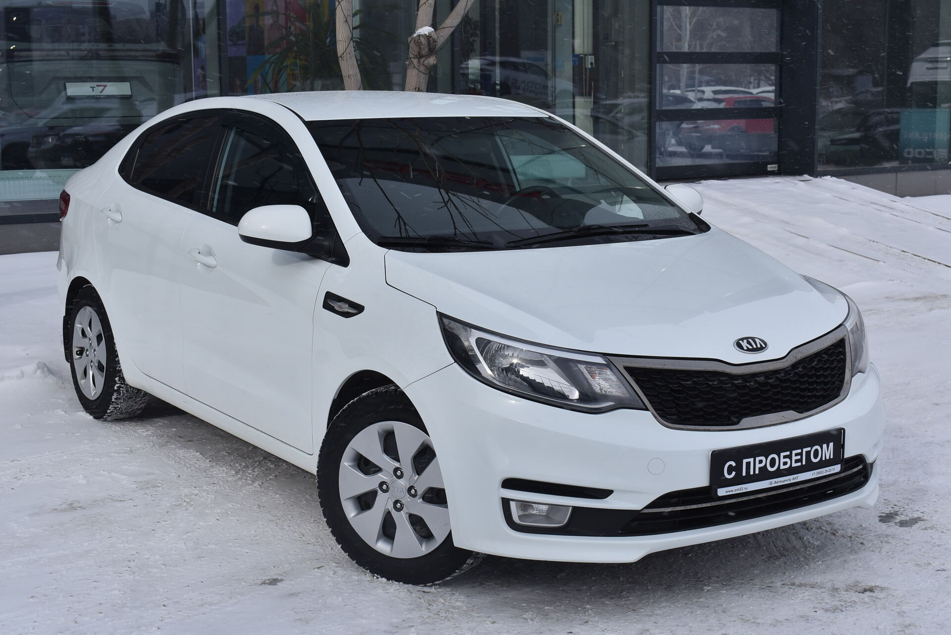 Kia Rio, III Рестайлинг 1.6 MT (123 л.с.) 2015