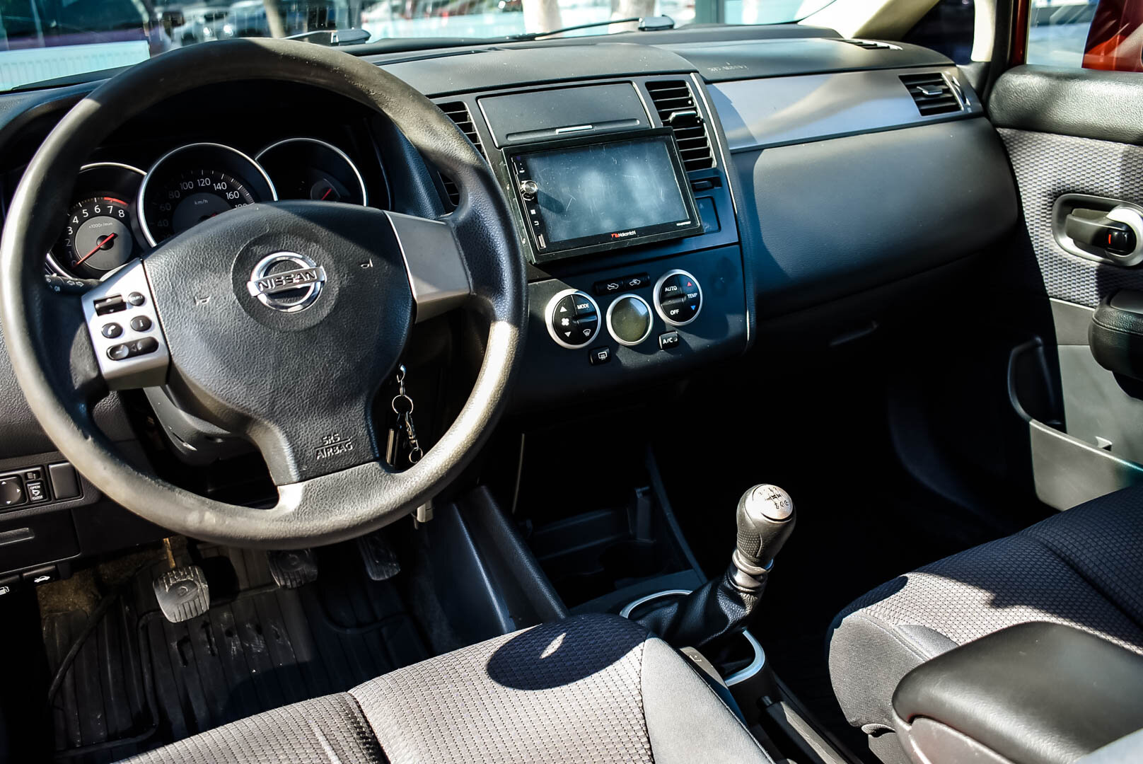 Nissan Tiida, I 1.8 MT (126 л.с.) 2007