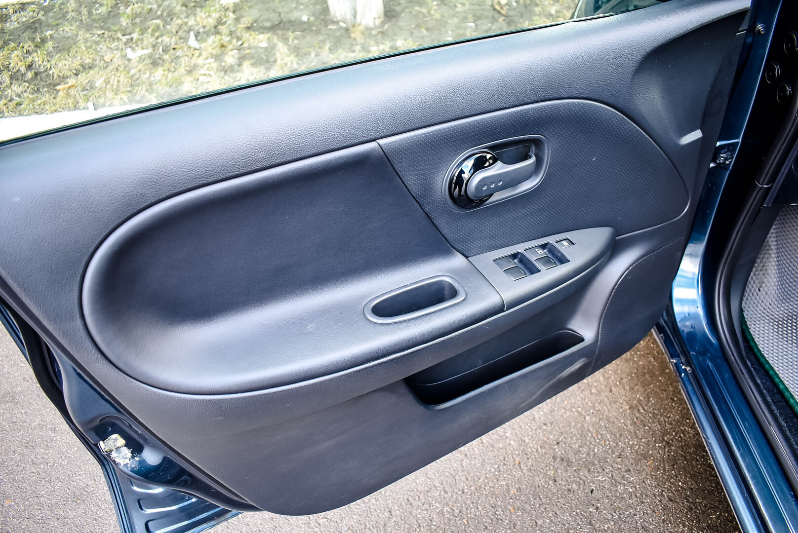 Nissan Note, I Рестайлинг 1.6 AT (110 л.с.) 2012