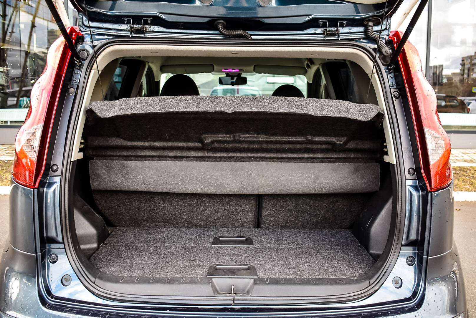 Nissan Note, I Рестайлинг 1.6 AT (110 л.с.) 2012