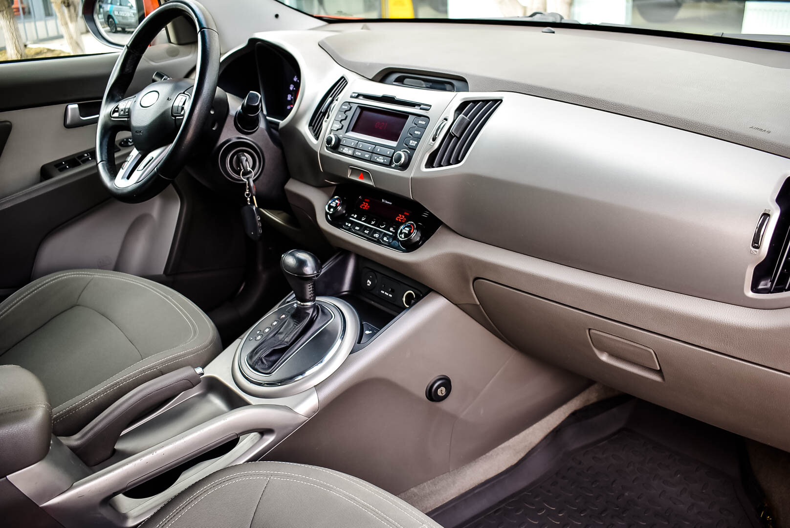 Kia Sportage, III 2.0 AT (150 л.с.) 4WD 2011