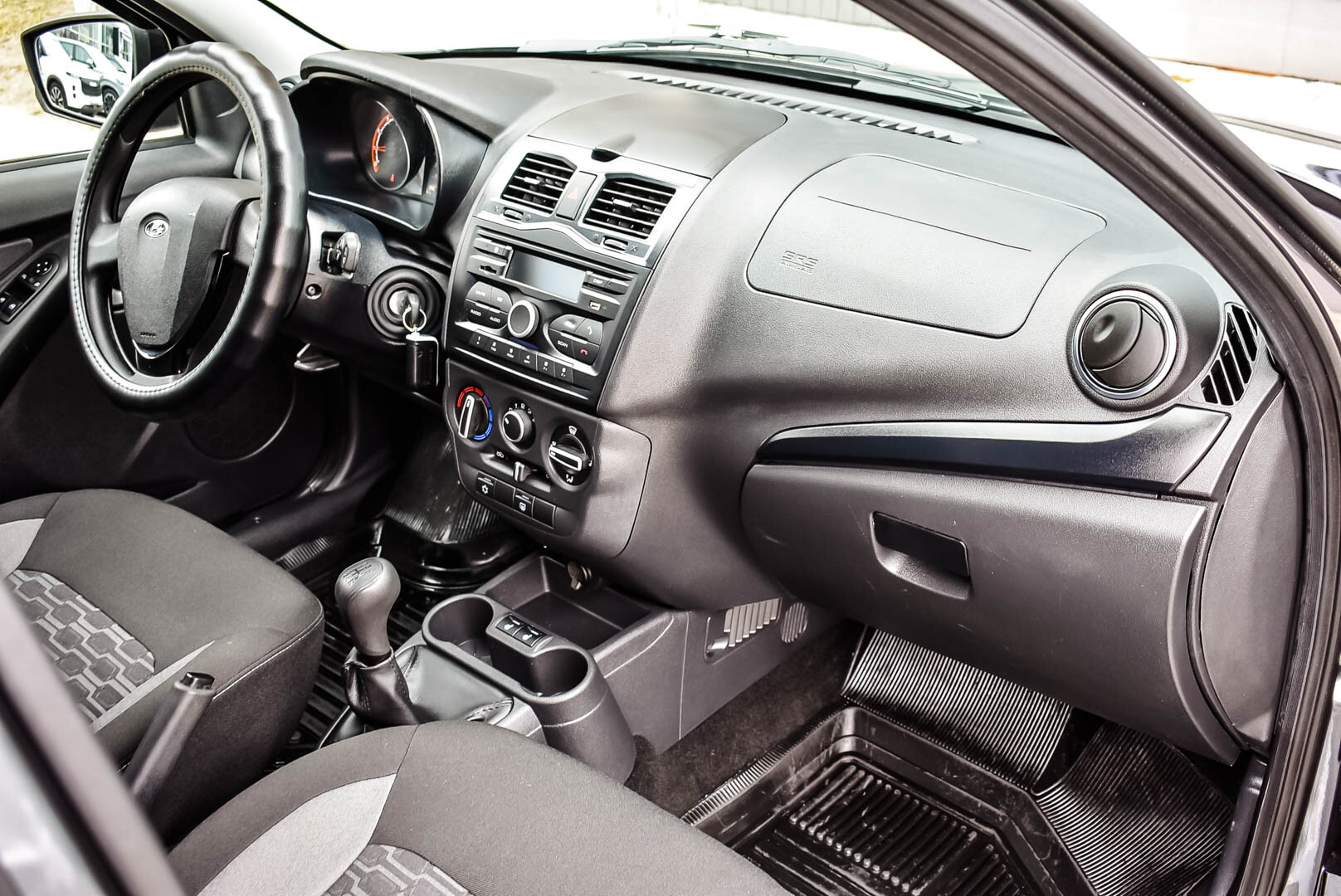 Lada (ВАЗ) Granta, I Рестайлинг Cross 1.6 MT (90 л.с.) 2024