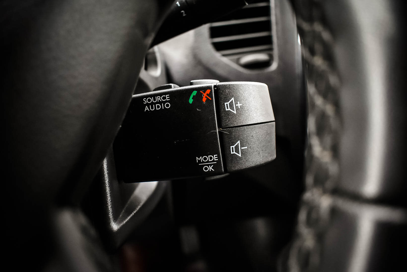 Renault Kaptur, I 2.0 AT (143 л.с.) 4WD 2017