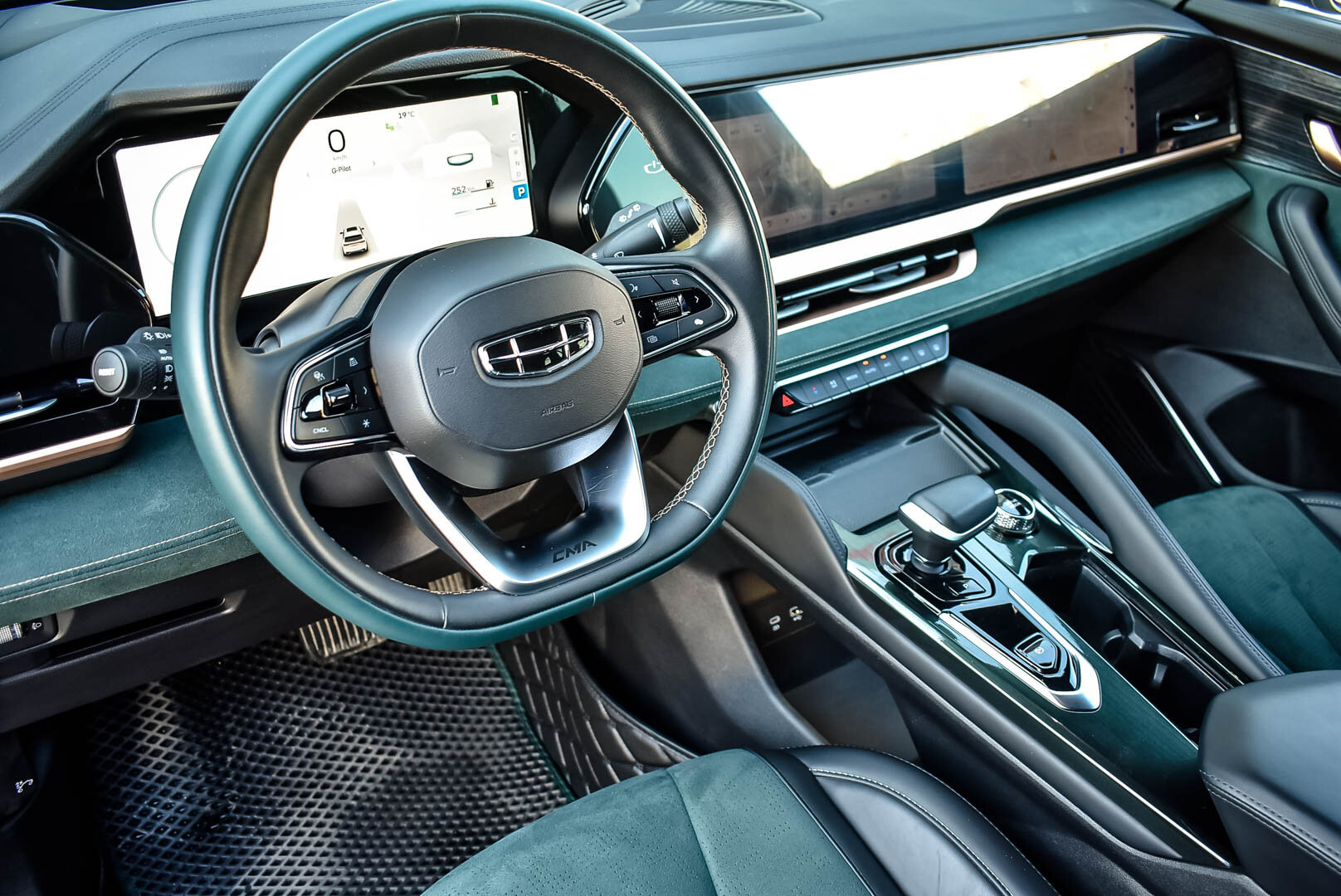 Geely Monjaro, I 2.0 AT (238 л.с.) 4WD 2023