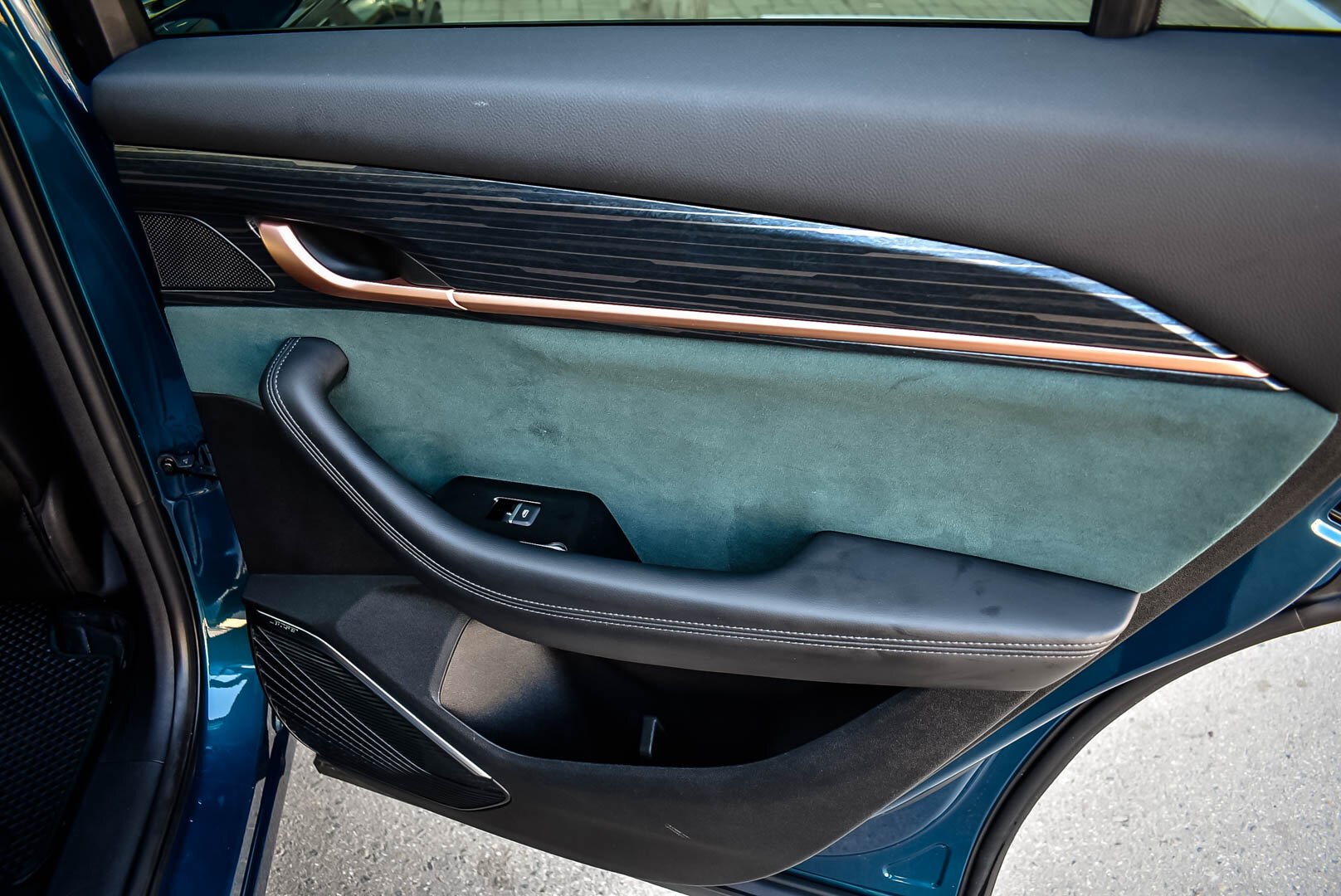 Geely Monjaro, I 2.0 AT (238 л.с.) 4WD 2023