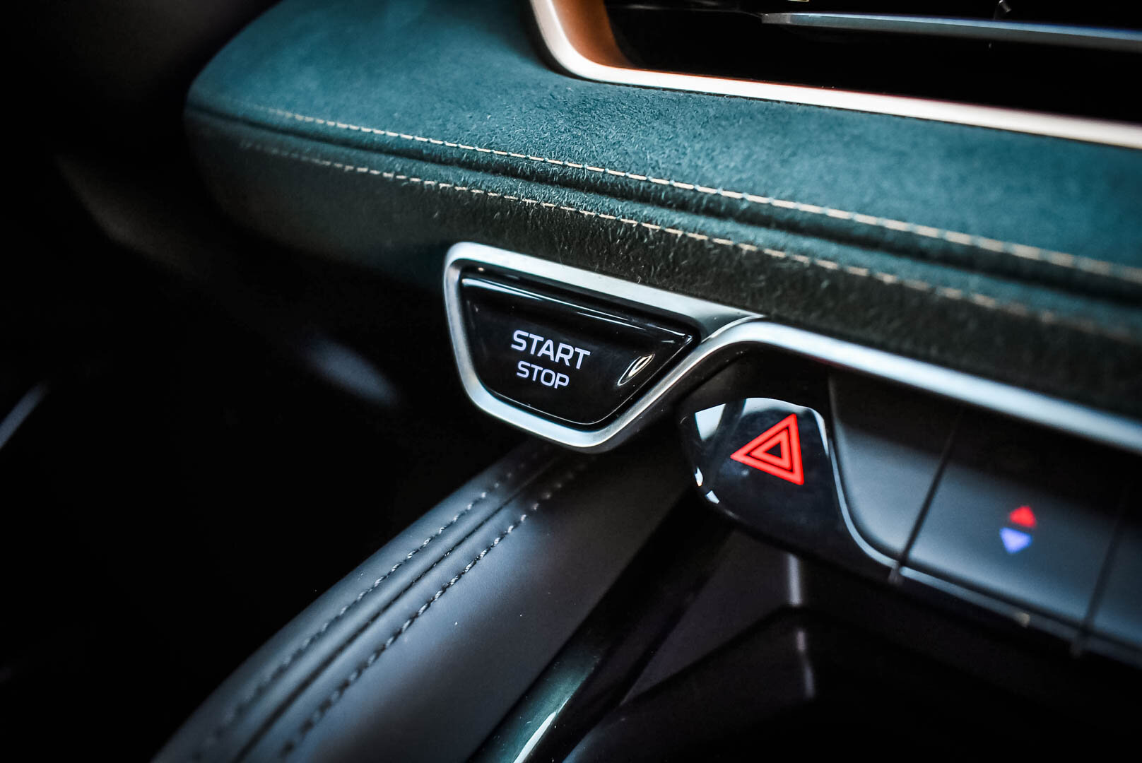 Geely Monjaro, I 2.0 AT (238 л.с.) 4WD 2023