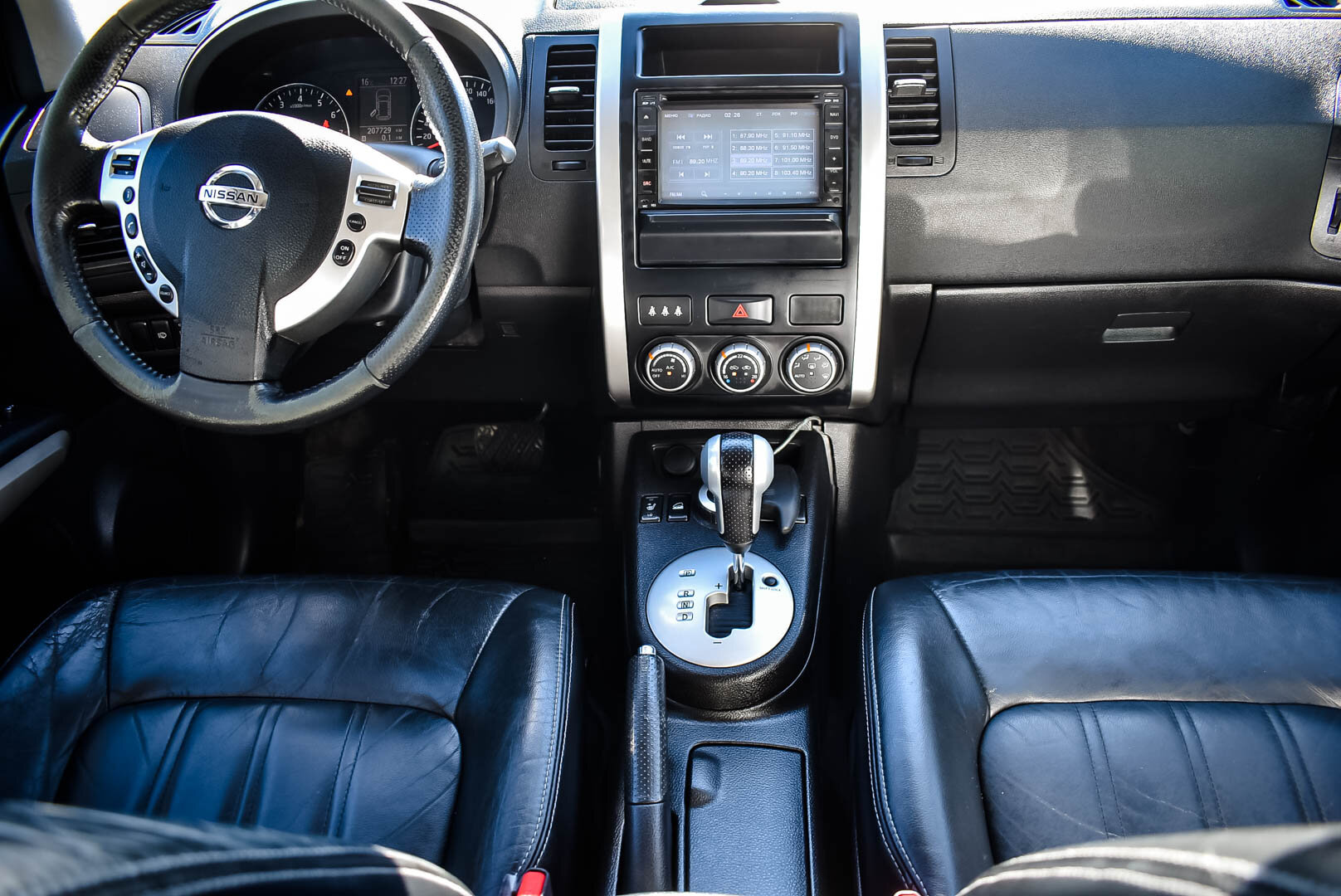 Nissan X-Trail, II 2.5 CVT (169 л.с.) 4WD 2011