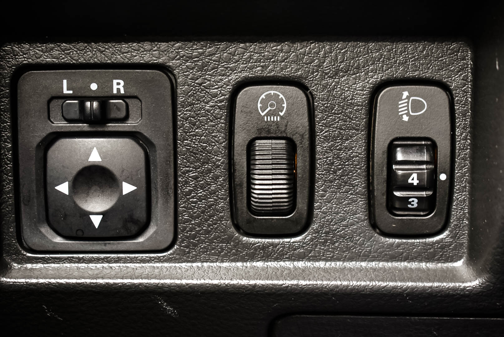 Mitsubishi Outlander, I 2.4 AT (160 л.с.) 4WD 2006