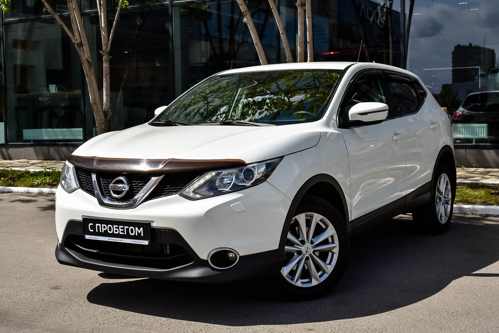 Nissan Qashqai, II 2.0 CVT (144 л.с.) 4WD 2014