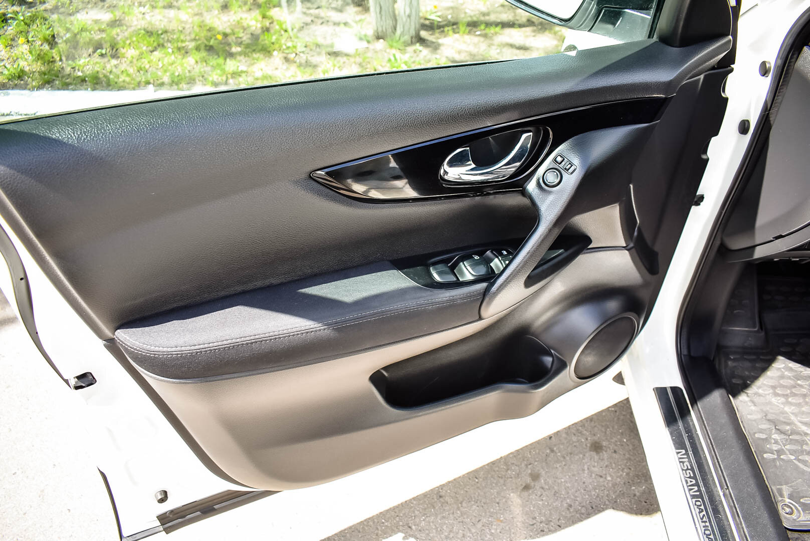 Nissan Qashqai, II 2.0 CVT (144 л.с.) 4WD 2014