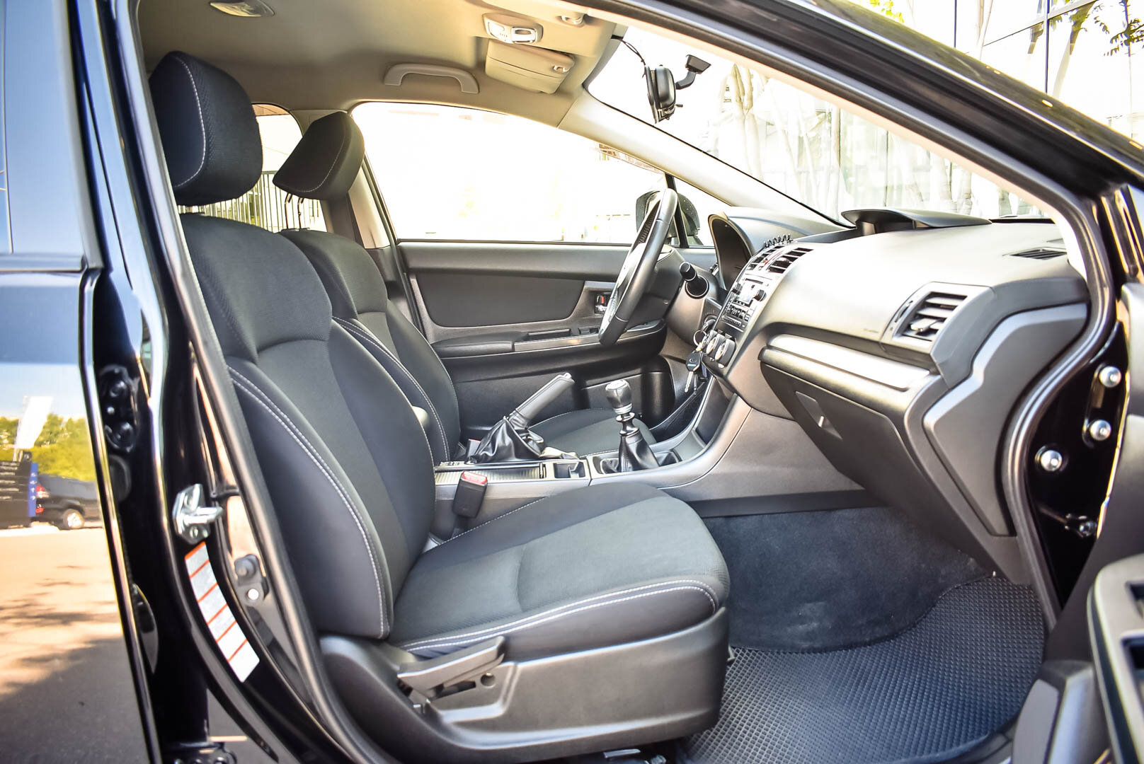 Subaru XV, I 2.0 MT (150 л.с.) 4WD 2013
