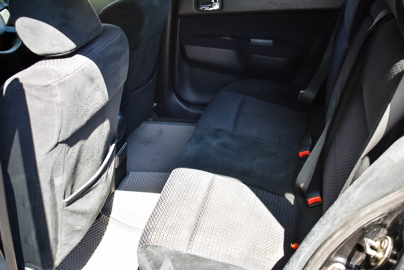 Mitsubishi Lancer, IX Cedia 1.8 CVT (130 л.с.) 2002