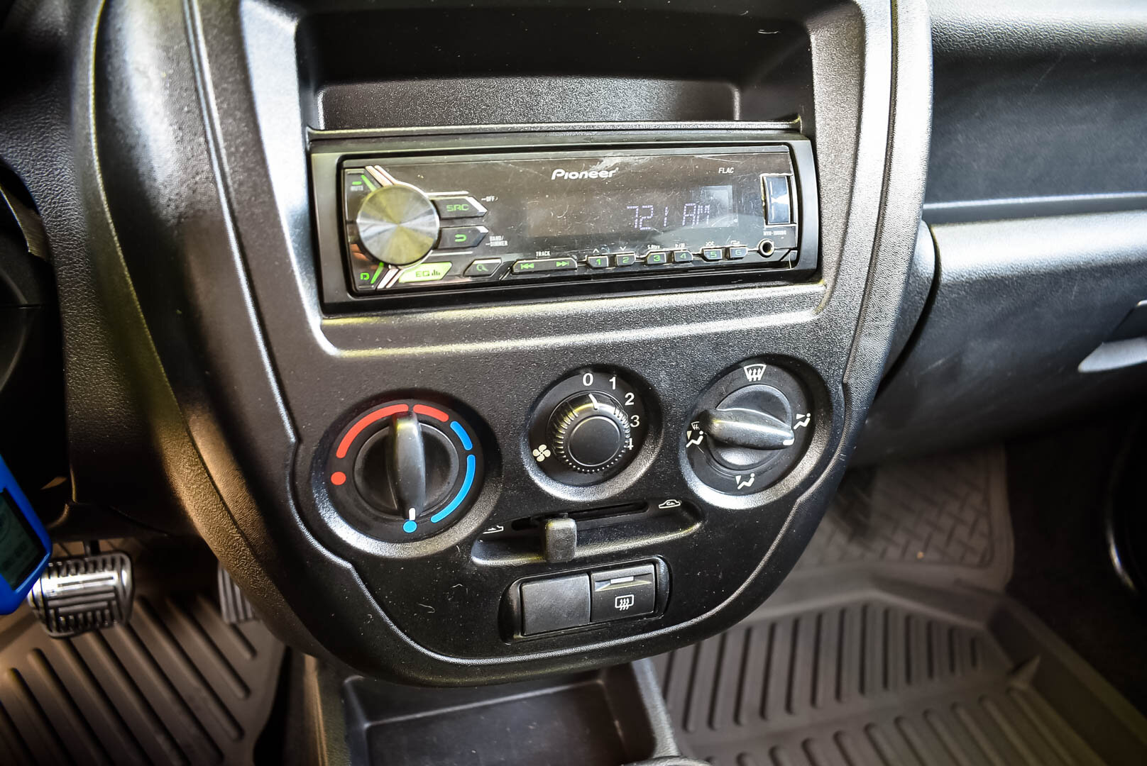 Lada (ВАЗ) Granta, I 1.6 AT (98 л.с.) 2014