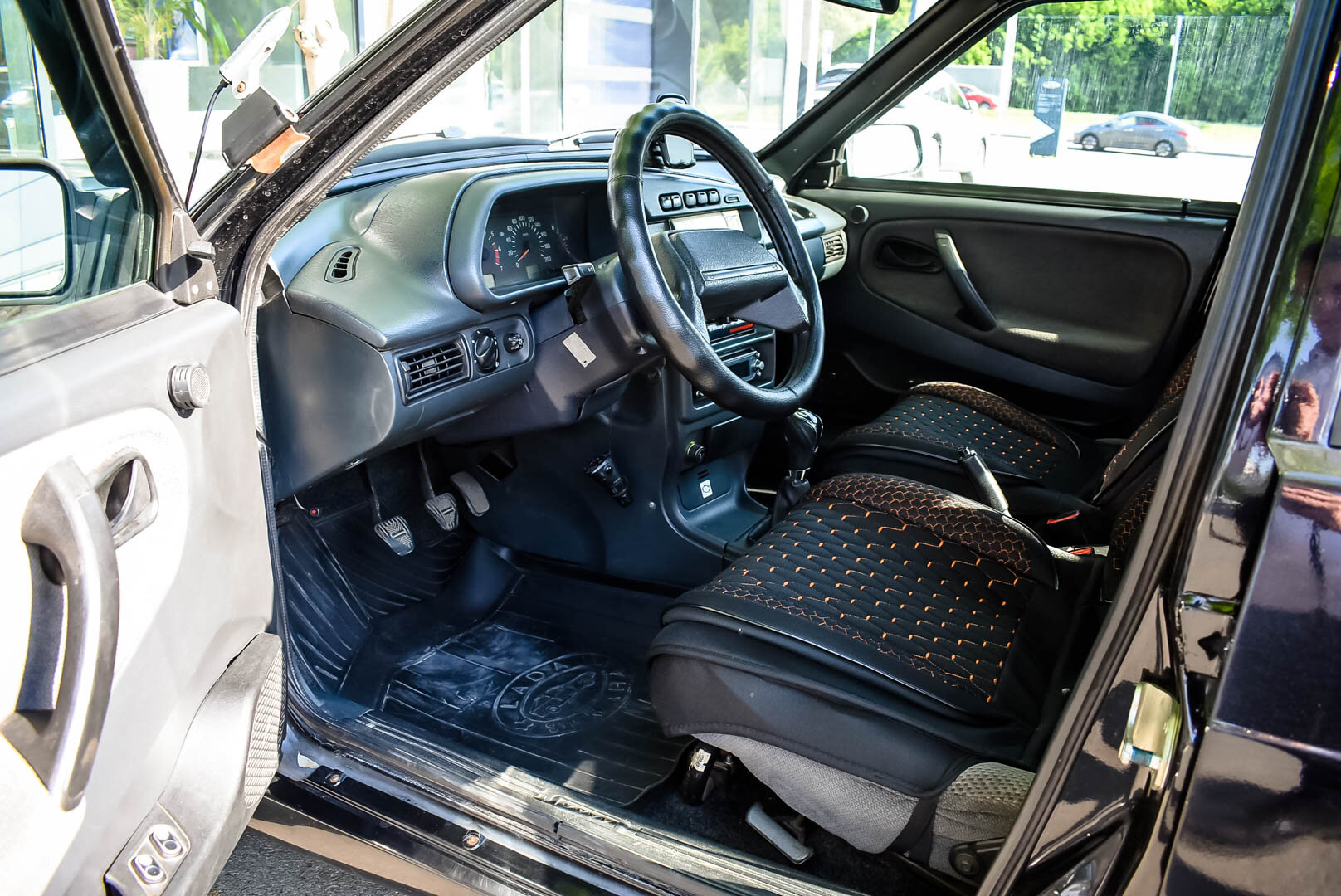 Lada (ВАЗ) 2115, I 1.6 MT (81 л.с.) 2010