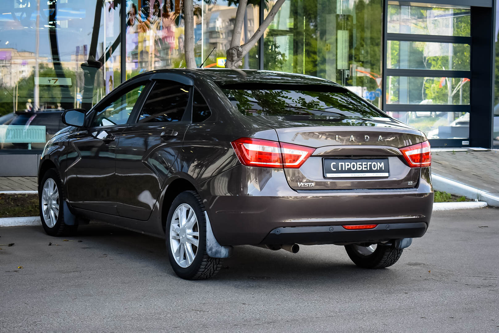 Lada (ВАЗ) Vesta, I 1.8 AMT (122 л.с.) 2017