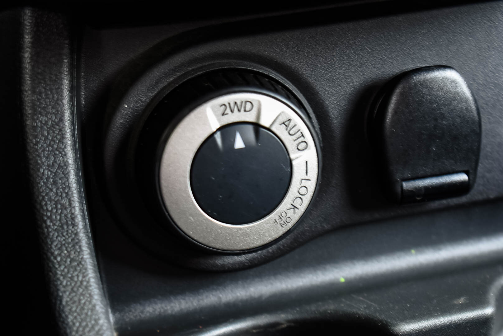 Renault Duster, I 1.6 MT (102 л.с.) 4WD 2014