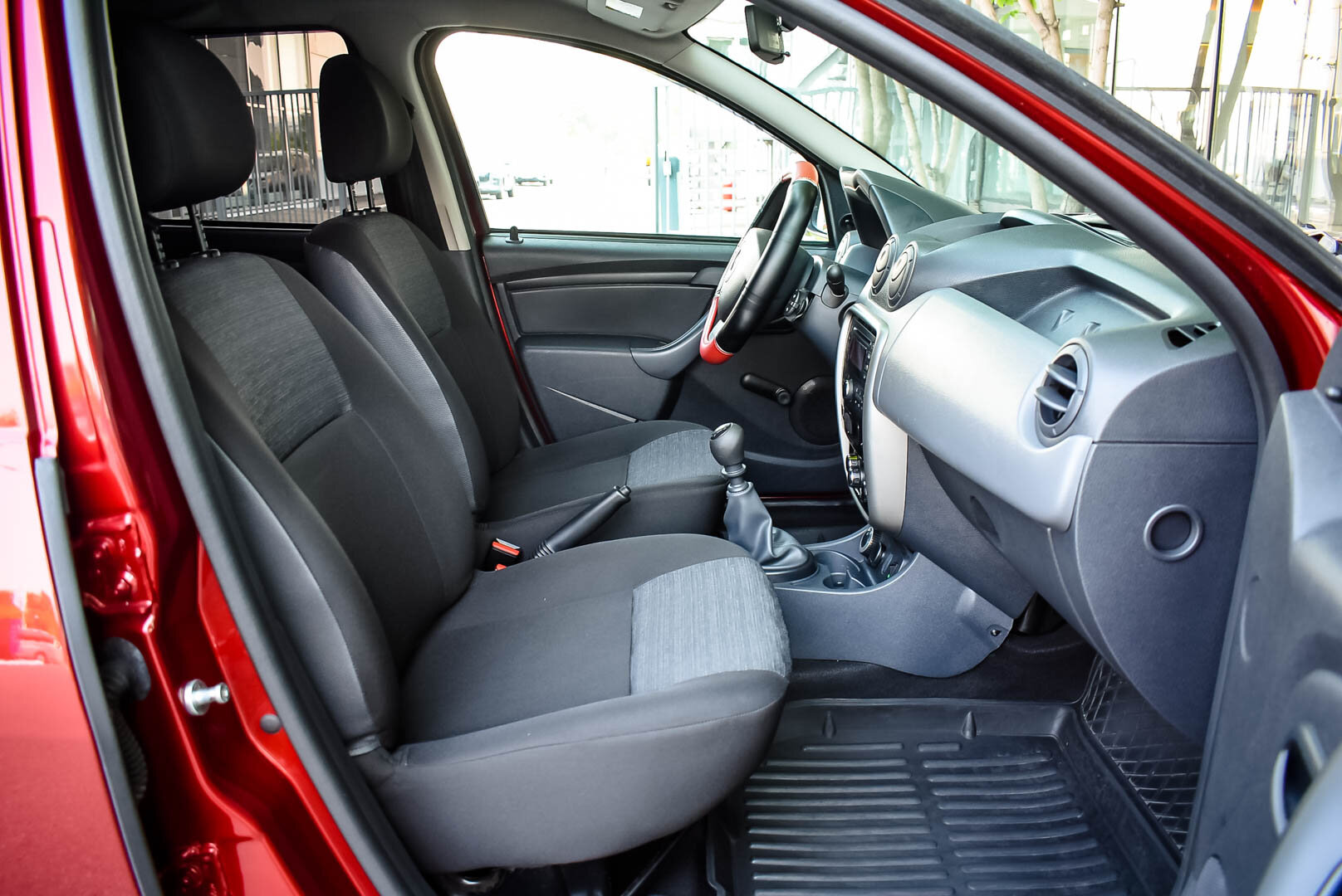 Renault Duster, I 1.6 MT (102 л.с.) 4WD 2014