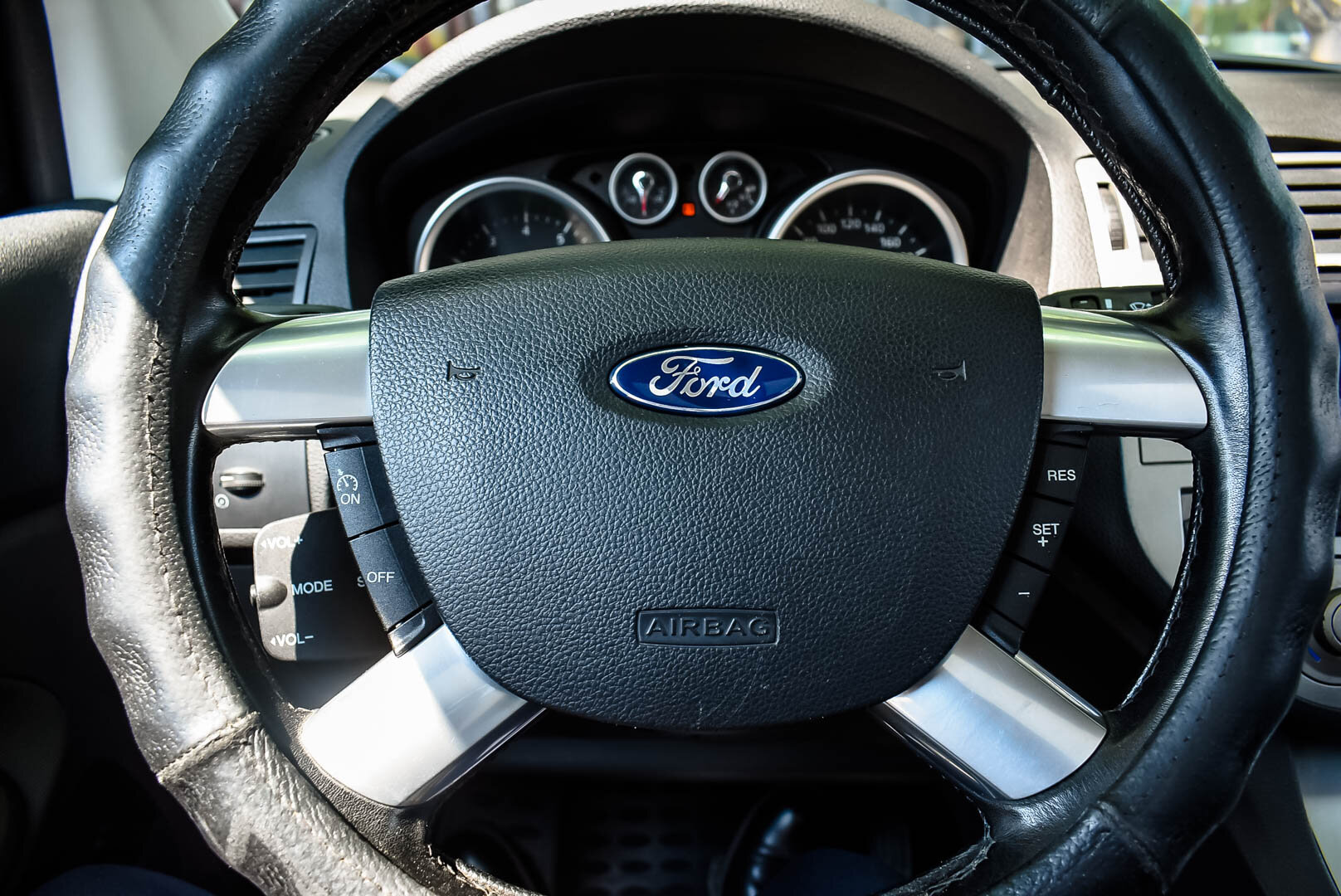 Ford Kuga, I 2.5 AT (200 л.с.) 4WD 2010