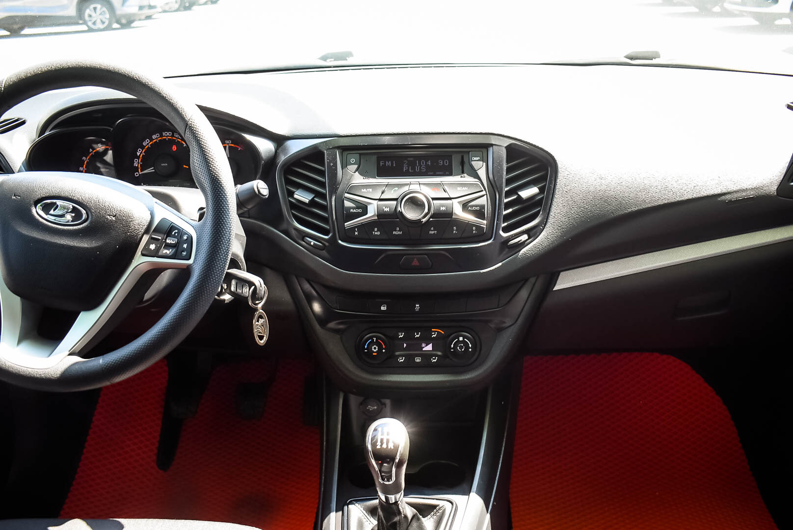 Lada (ВАЗ) Vesta, I 1.6 MT (106 л.с.) 2021