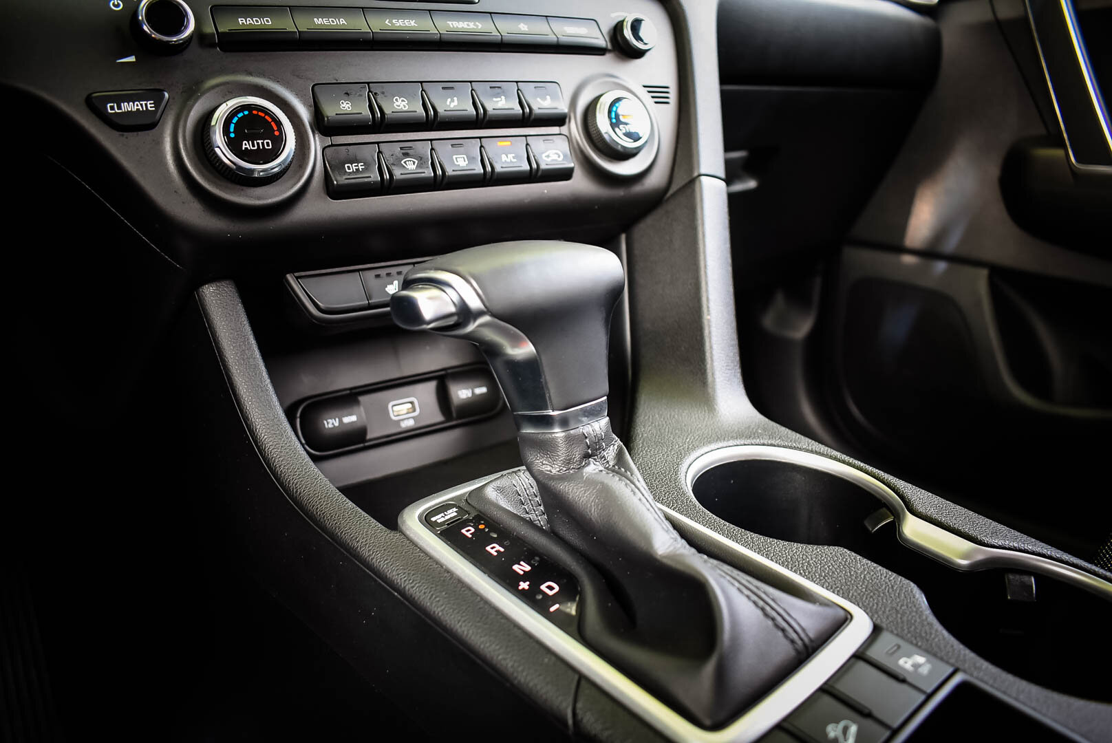 Kia Sportage, IV Рестайлинг 2.0 AT (150 л.с.) 2020