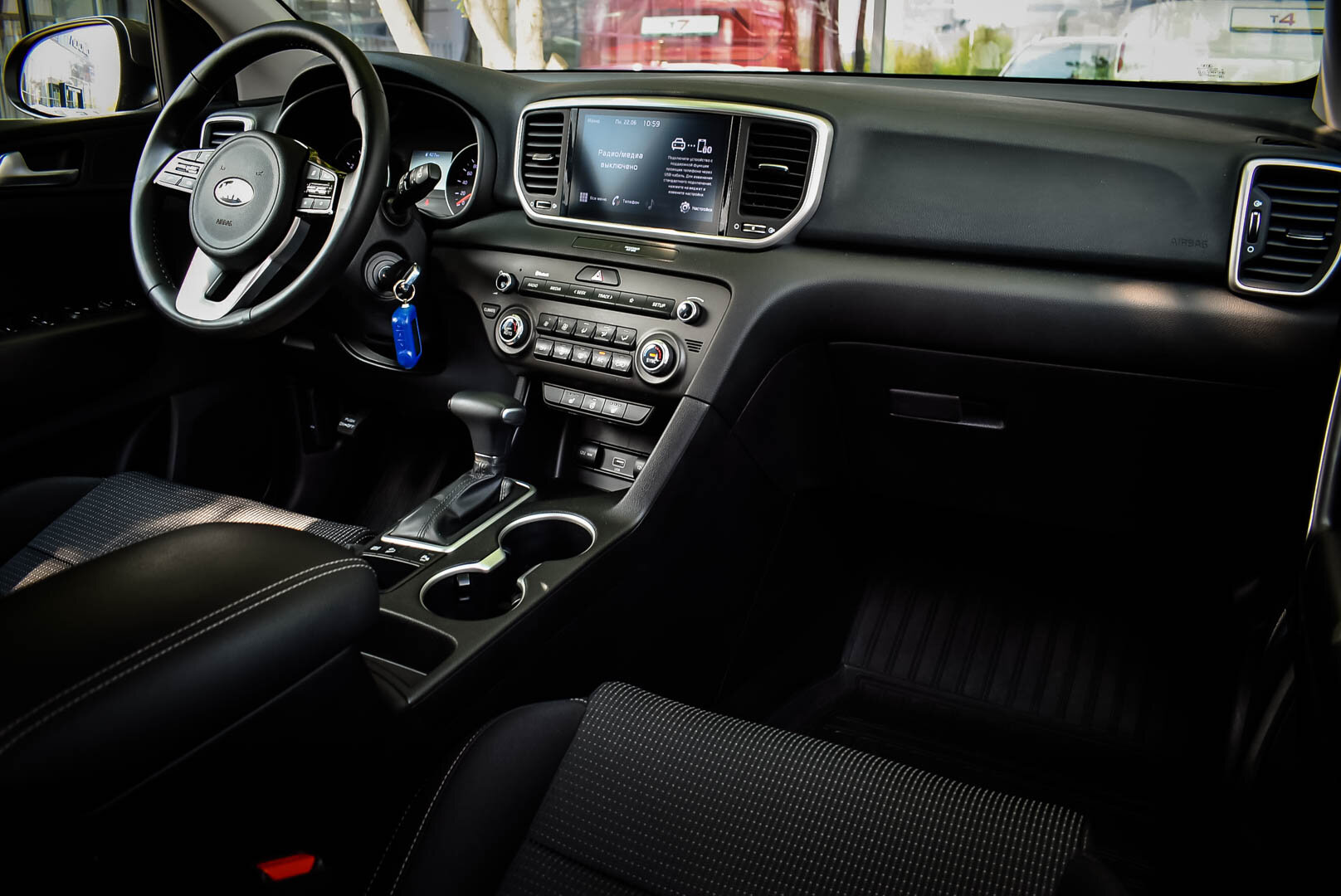 Kia Sportage, IV Рестайлинг 2.0 AT (150 л.с.) 2020