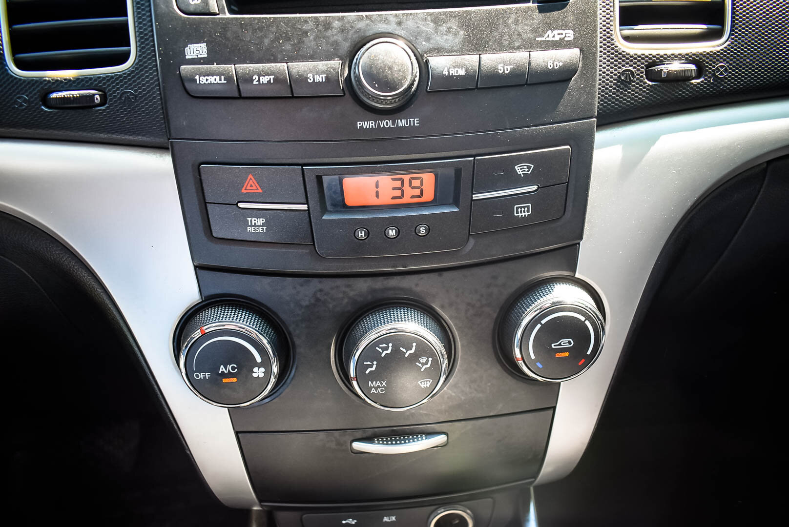SsangYong Actyon, II 2.0d AT (149 л.с.) 2011