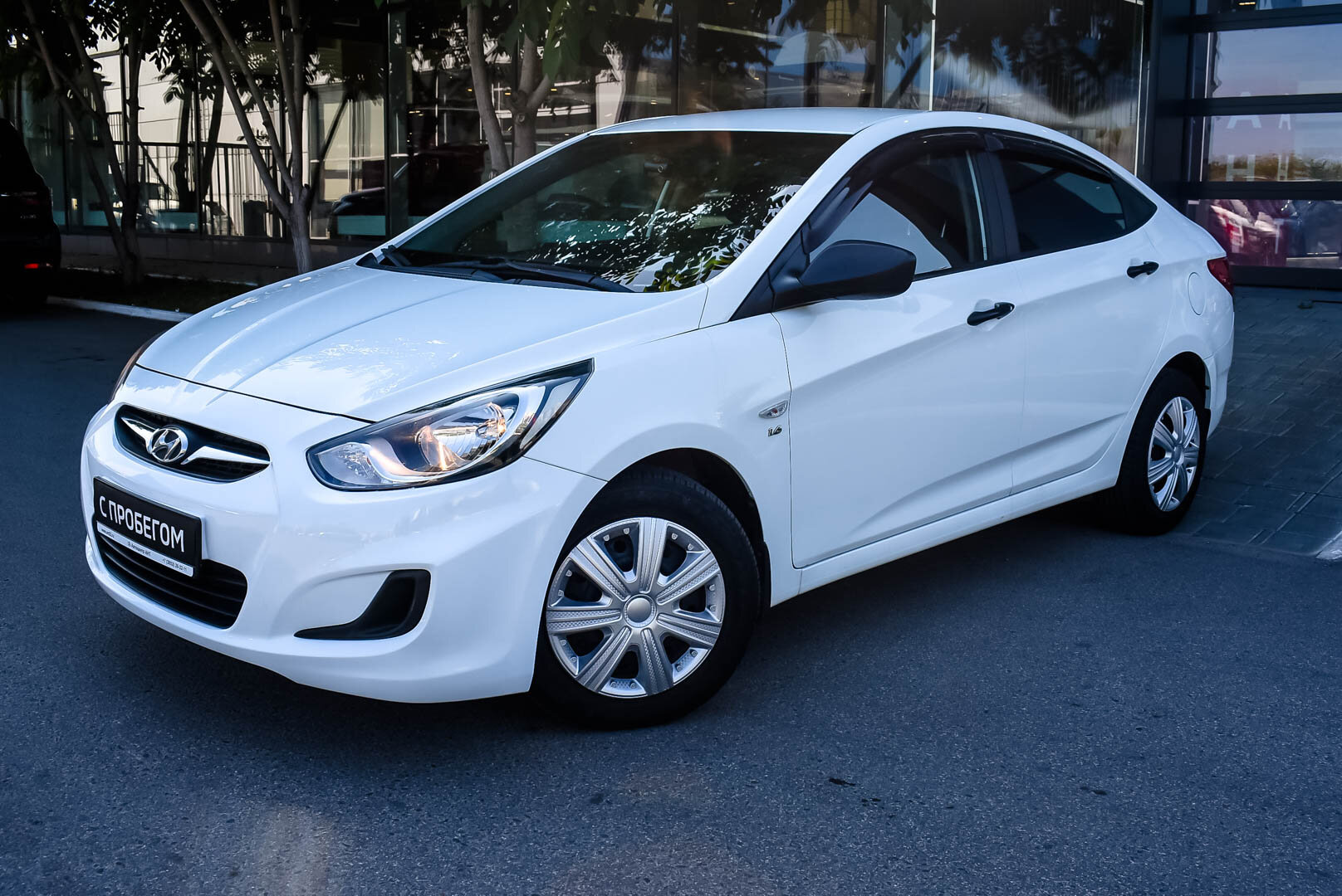 Hyundai Solaris, I 1.6 AT (123 л.с.) 2014