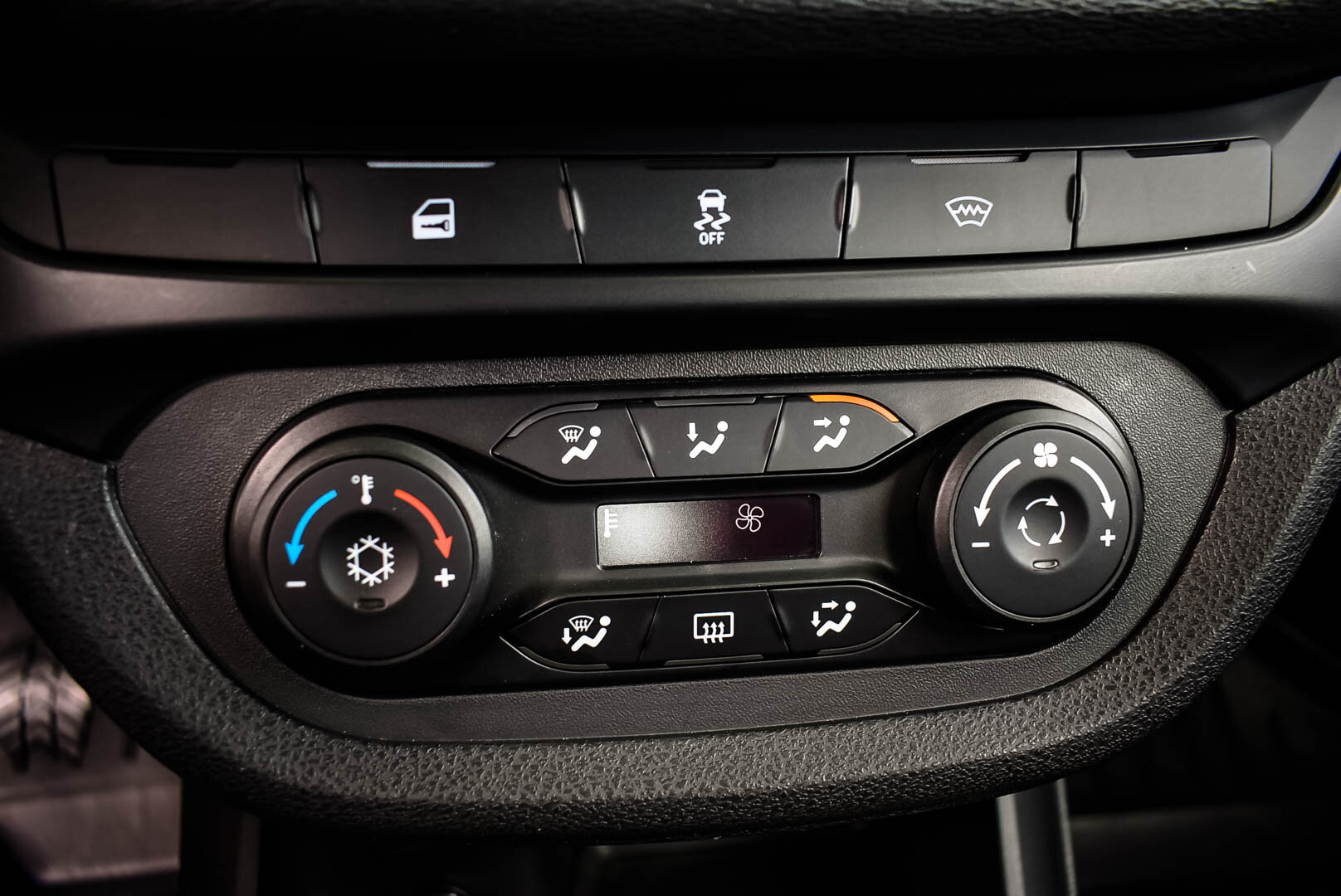 Lada (ВАЗ) Vesta, I 1.6 MT (106 л.с.) 2022