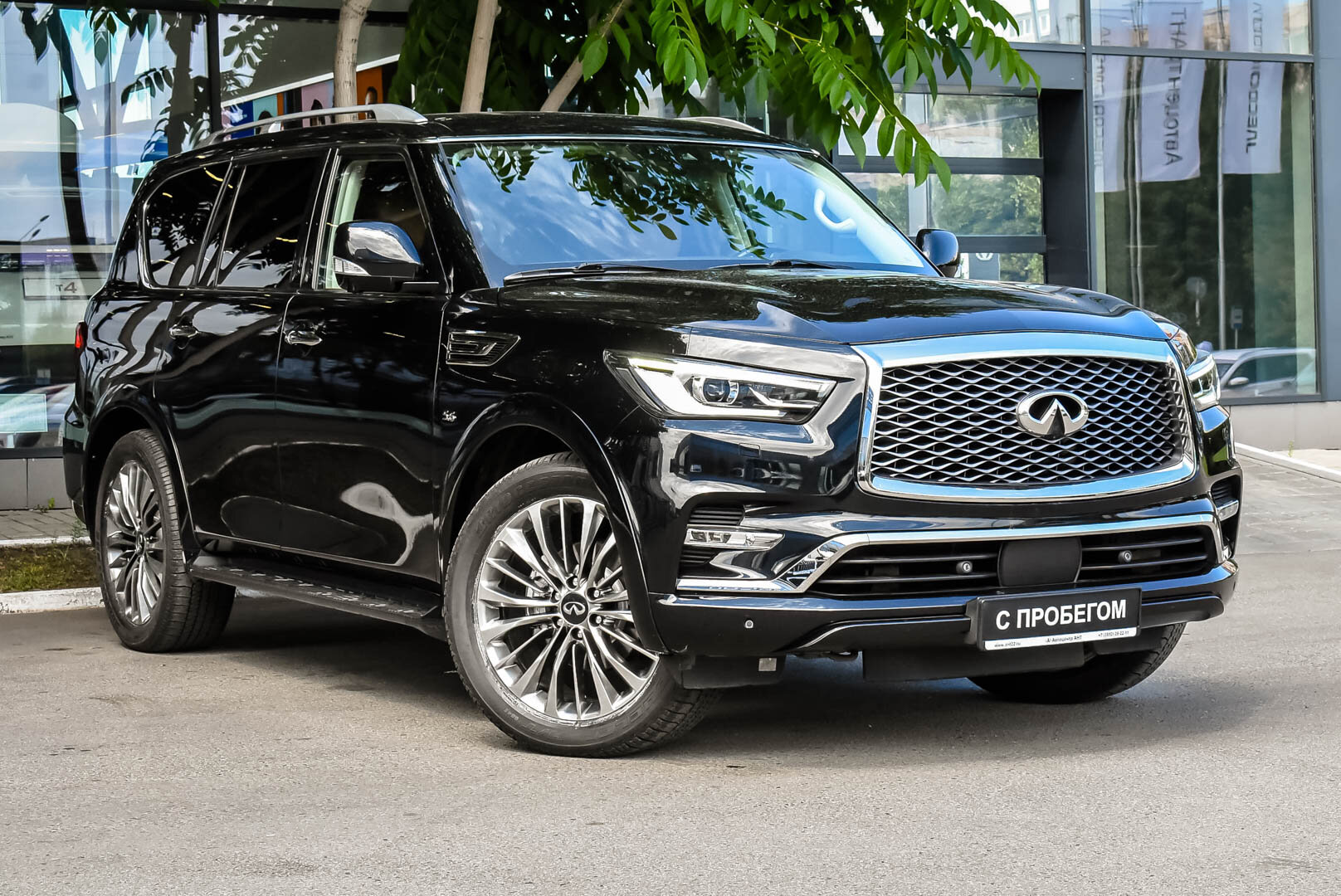 Infiniti QX80, I Рестайлинг 2 5.6 AT (405 л.с.) 4WD 2020
