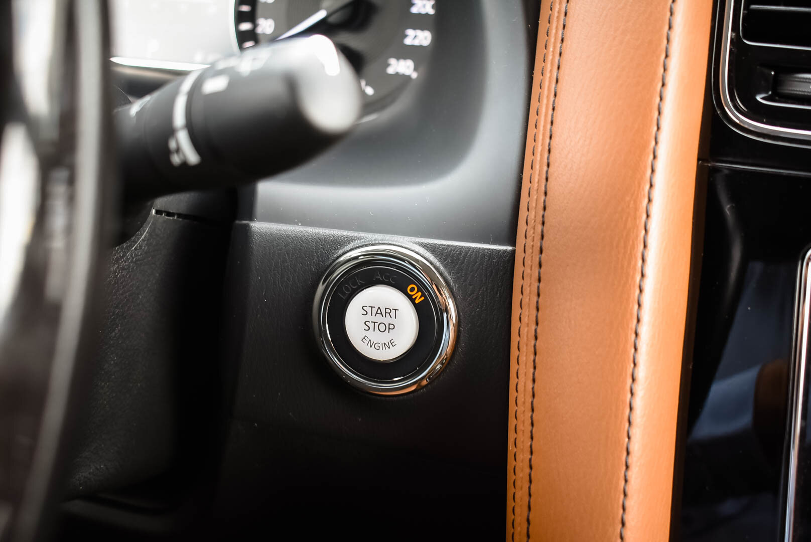 Infiniti QX80, I Рестайлинг 2 5.6 AT (405 л.с.) 4WD 2020