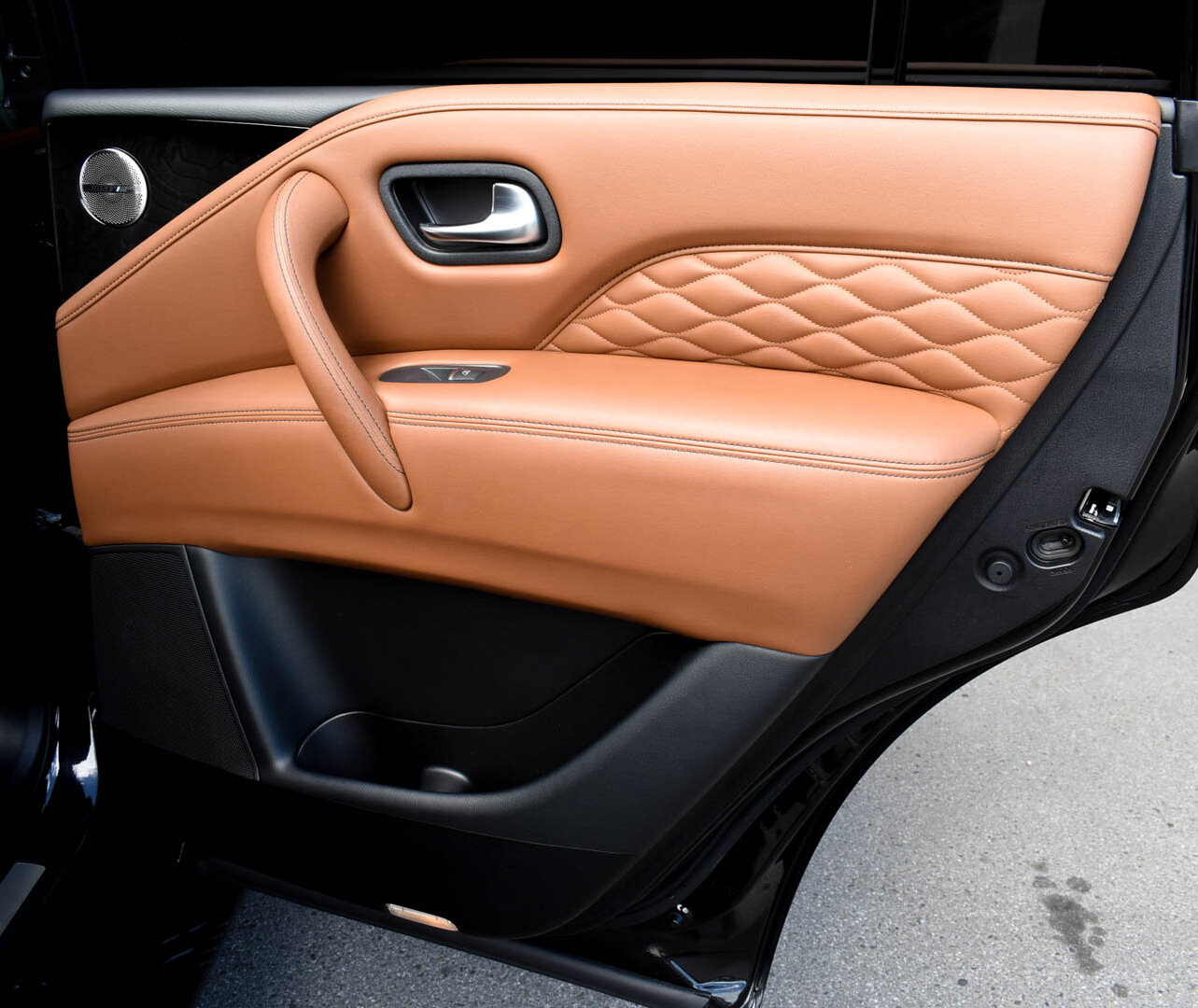 Infiniti QX80, I Рестайлинг 2 5.6 AT (405 л.с.) 4WD 2020