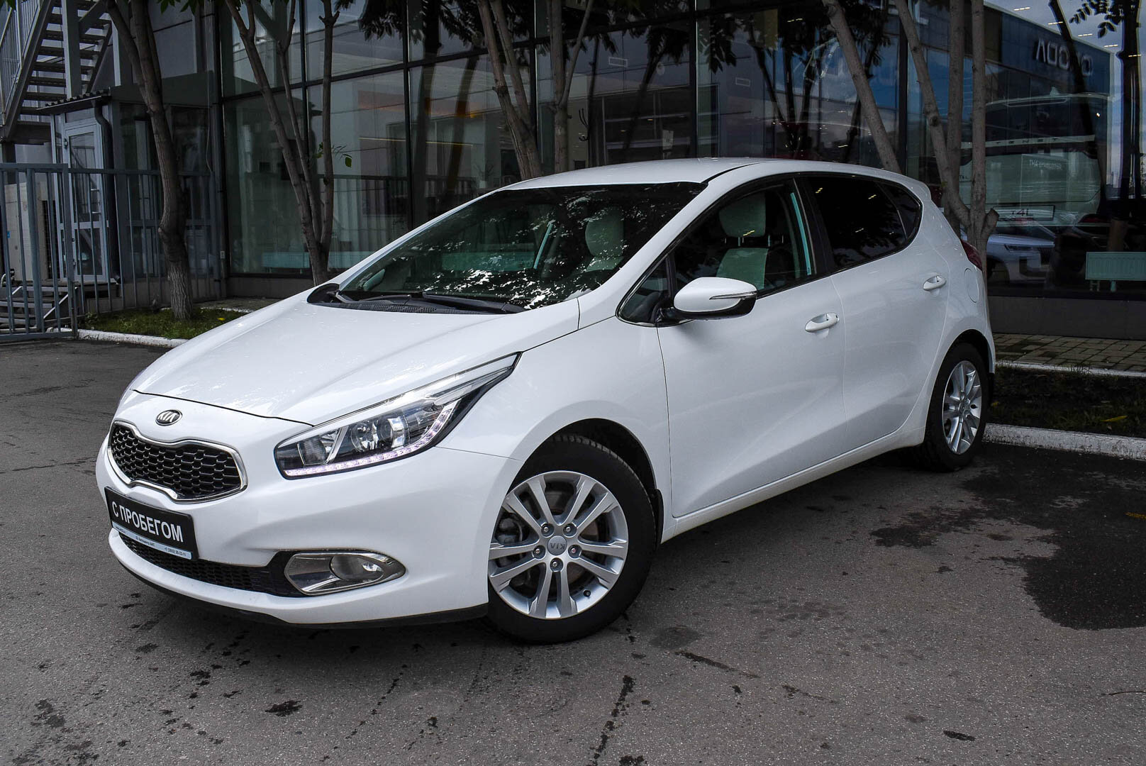 Kia Ceed, II 1.6 AT (129 л.с.) 2014