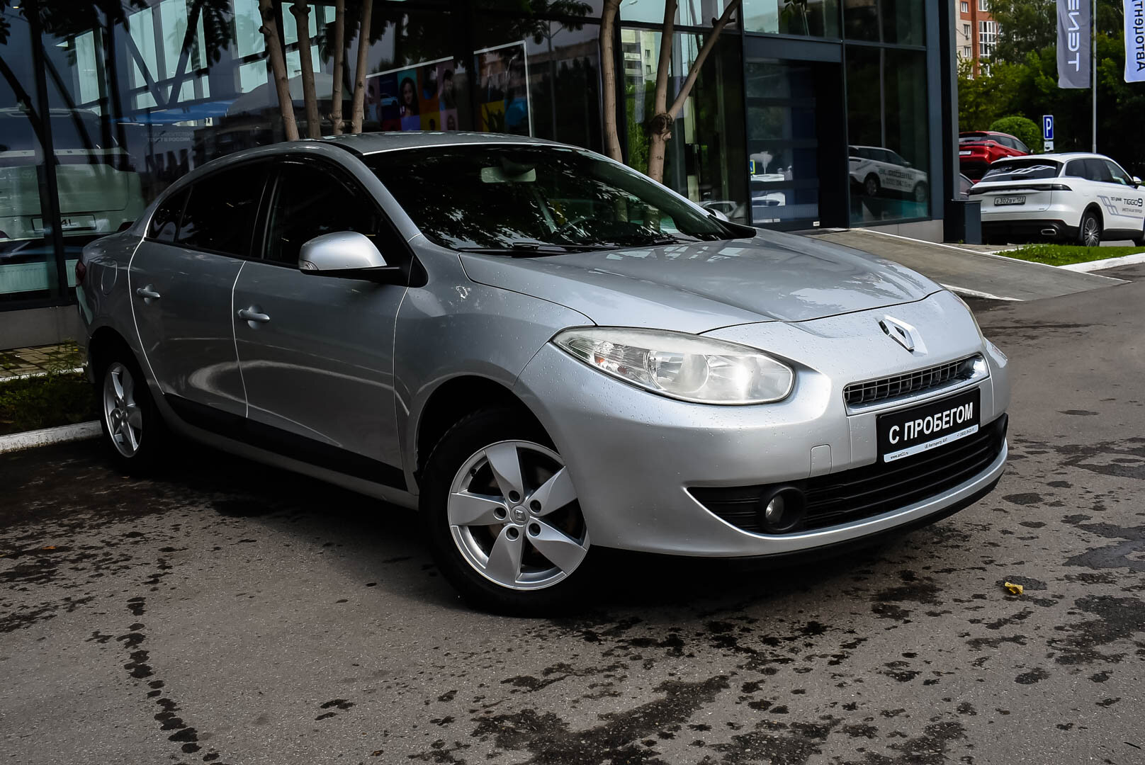 Renault Fluence, I 1.6 MT (106 л.с.) 2012