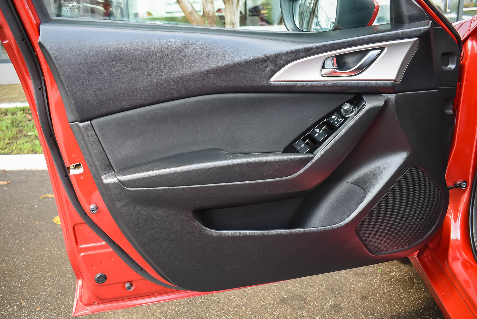 Mazda 3, III (BM) Рестайлинг 1.5 AT (120 л.с.) 2018