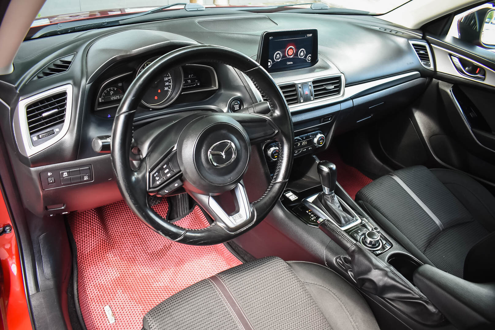 Mazda 3, III (BM) Рестайлинг 1.5 AT (120 л.с.) 2018