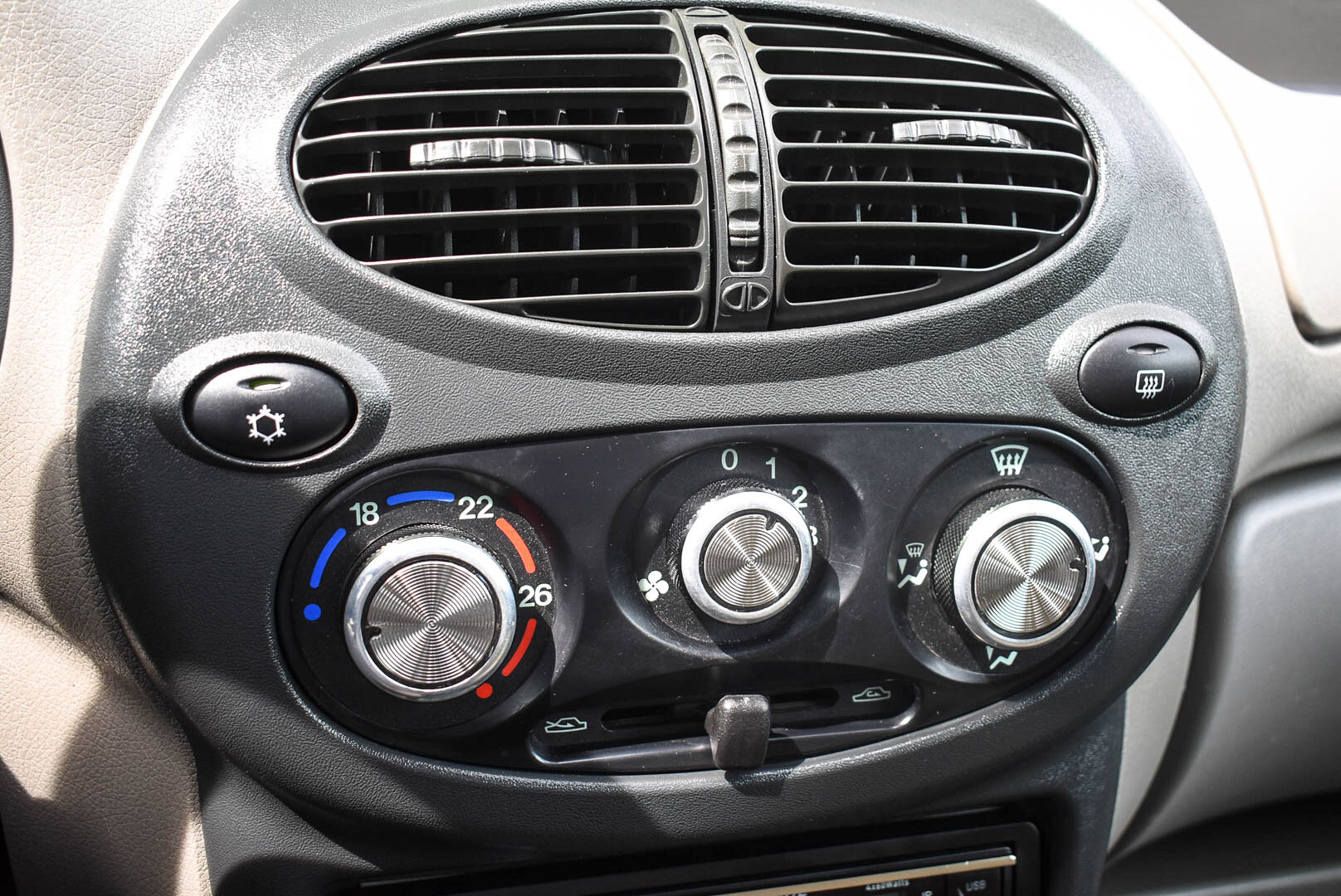 Lada (ВАЗ) Kalina, I 1.4 MT (89 л.с.) 2011