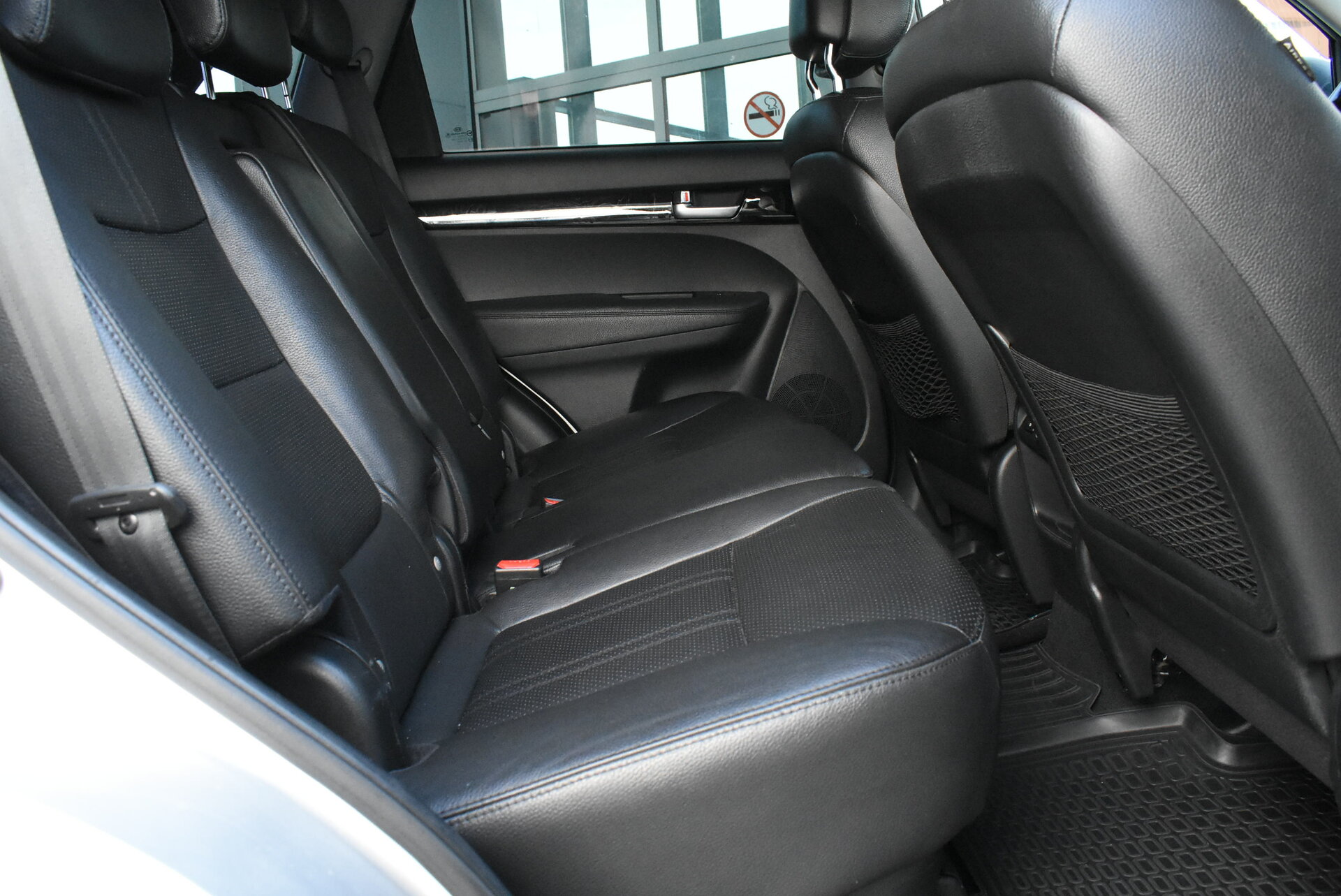 Kia Sorento, II Рестайлинг 2.4 AT (175 л.с.) 4WD 2012