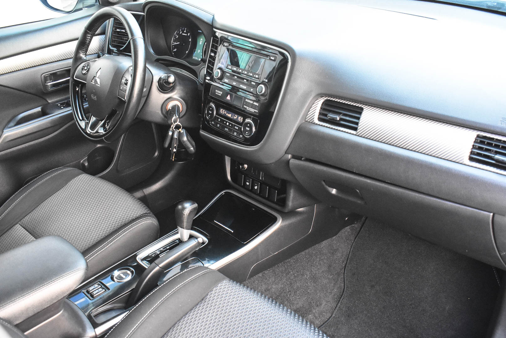 Mitsubishi Outlander, III Рестайлинг 2 2.0 CVT (146 л.с.) 4WD 2018