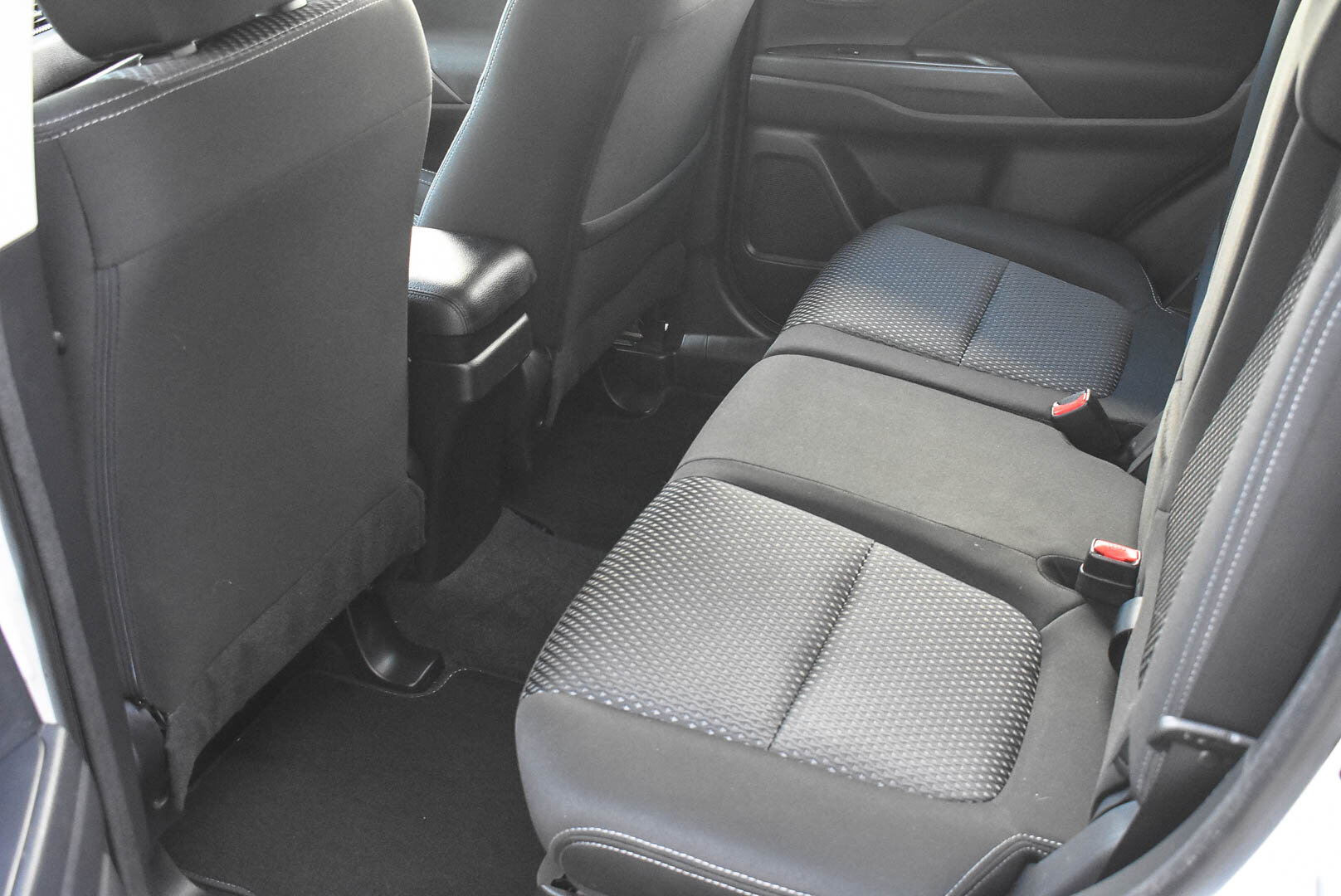 Mitsubishi Outlander, III Рестайлинг 2 2.0 CVT (146 л.с.) 4WD 2018