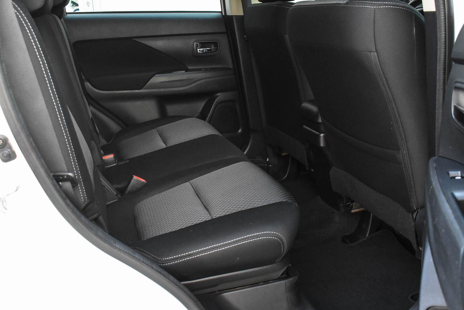 Mitsubishi Outlander, III Рестайлинг 2 2.0 CVT (146 л.с.) 4WD 2018