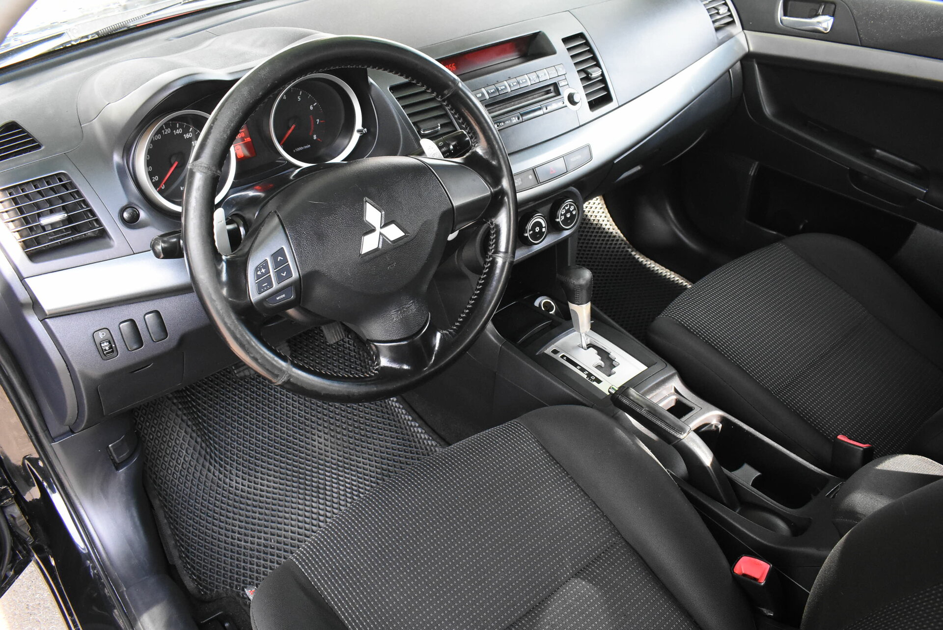 Mitsubishi Lancer, X 1.8 CVT (143 л.с.) 2010