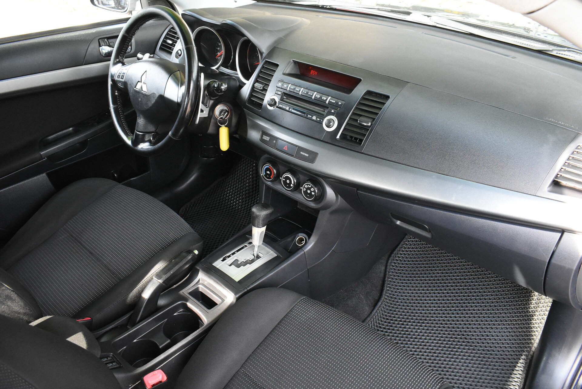 Mitsubishi Lancer, X 1.8 CVT (143 л.с.) 2010