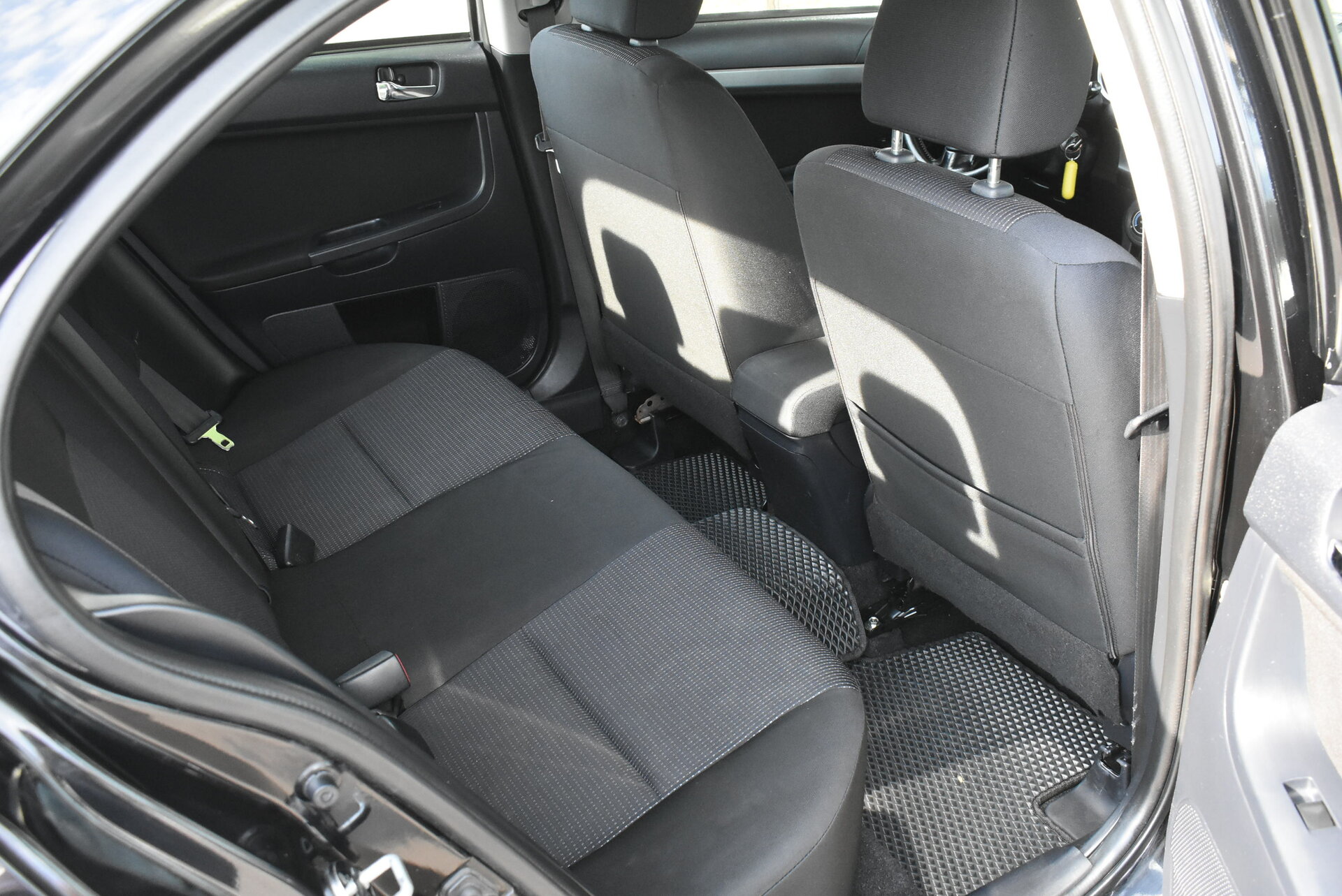 Mitsubishi Lancer, X 1.8 CVT (143 л.с.) 2010