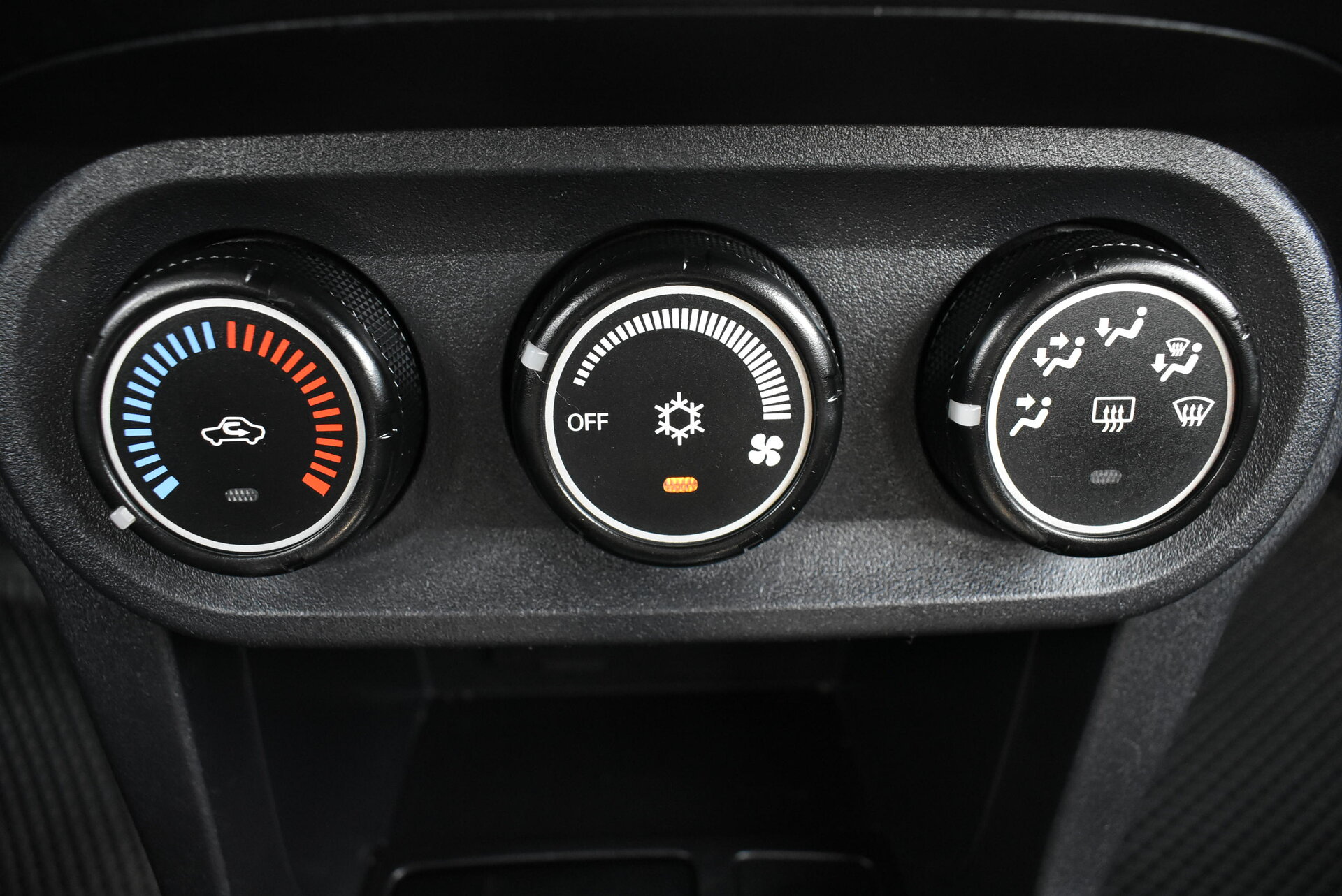 Mitsubishi Lancer, X 1.8 CVT (143 л.с.) 2010